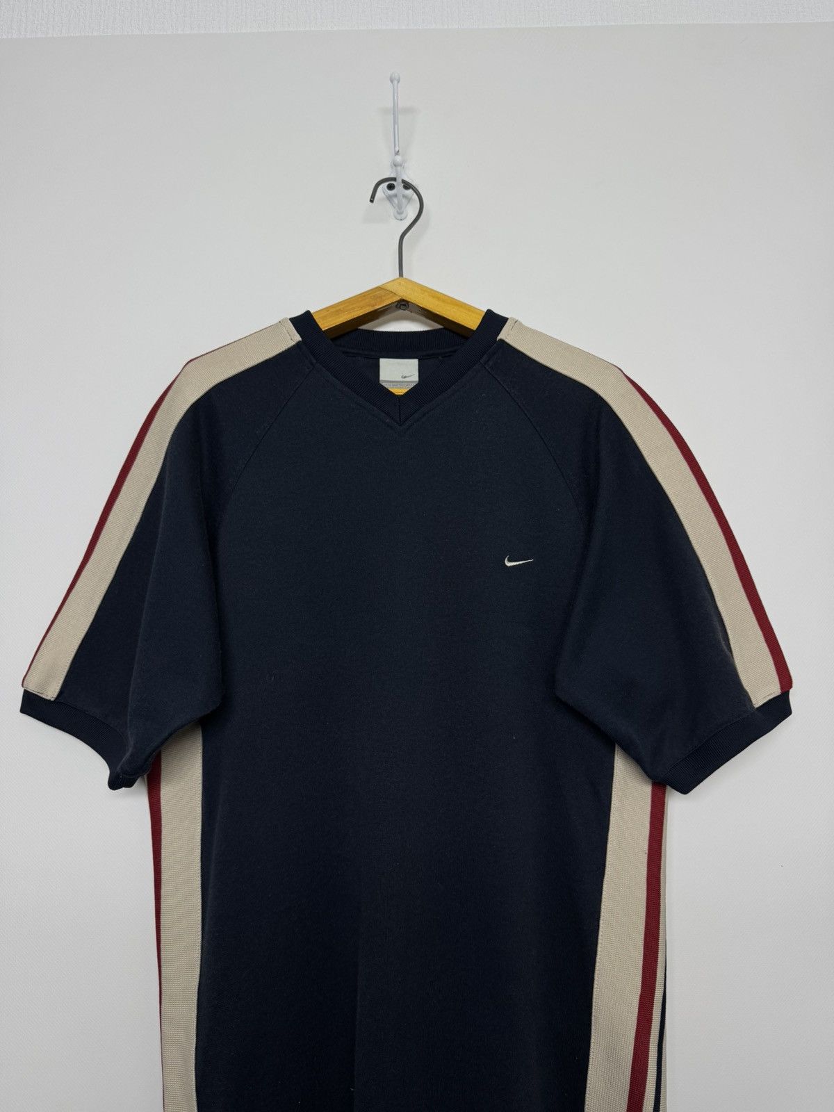 Nike Vintage Y2k Nike Swoosh Logo T-Shirt Size US S / EU 44-46 / 1 - 4 Thumbnail
