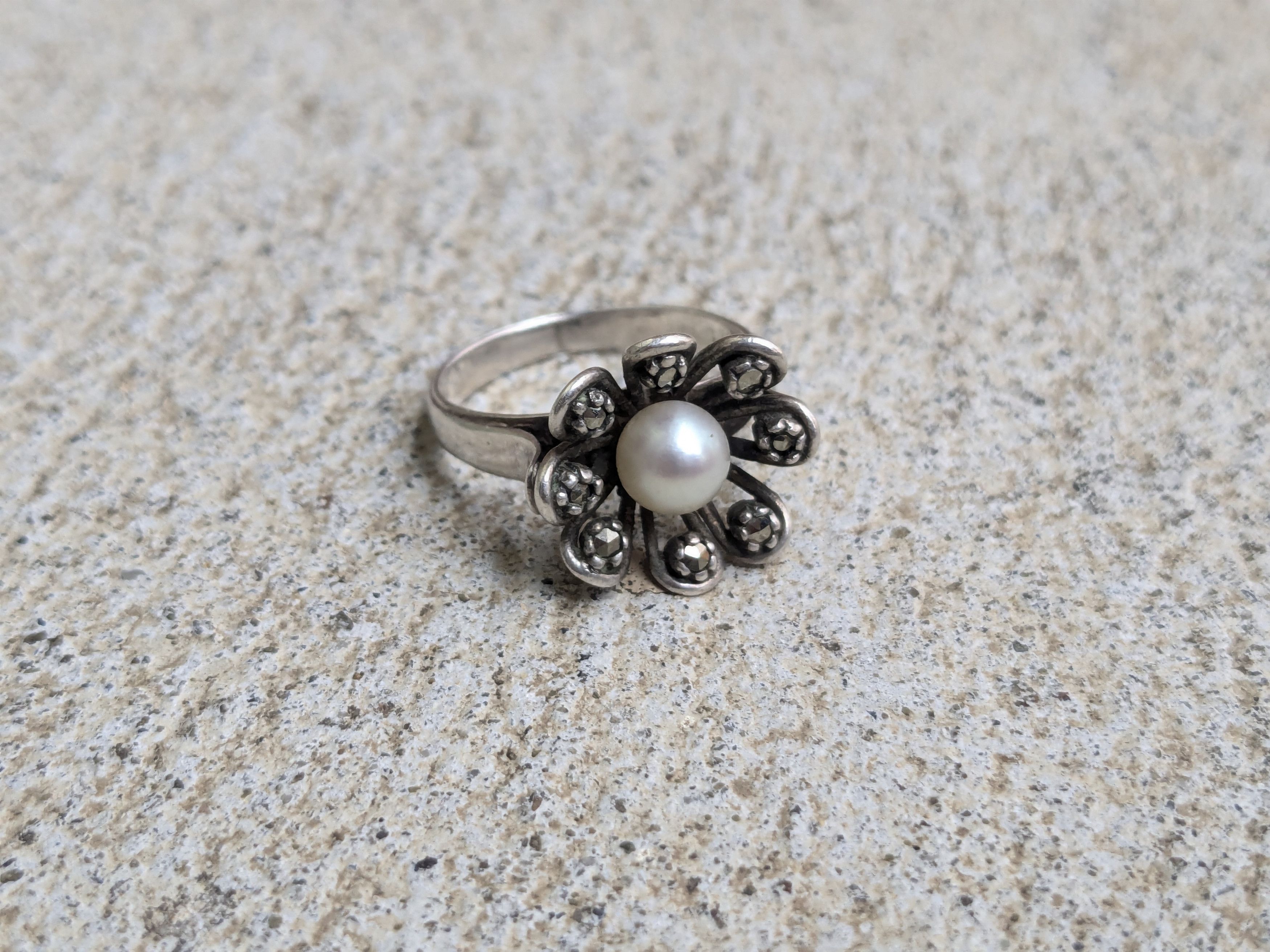 Jewelry Sterling Silver Ring Pearl Size 7.75 Flower Marcasite Size ONE SIZE - 1 Thumbnail