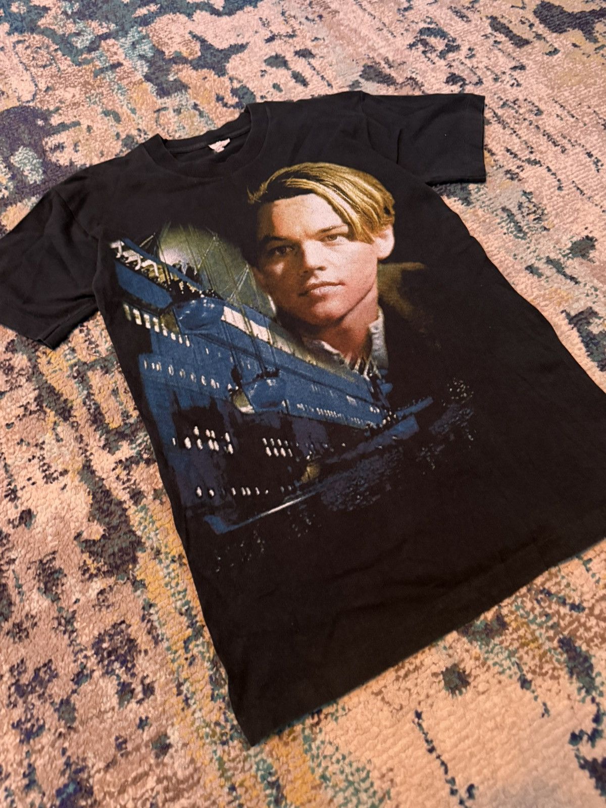 Vintage Insane vintage titanic leonardo dicaprio movie promo tee Size US S / EU 44-46 / 1 - 2 Thumbnail