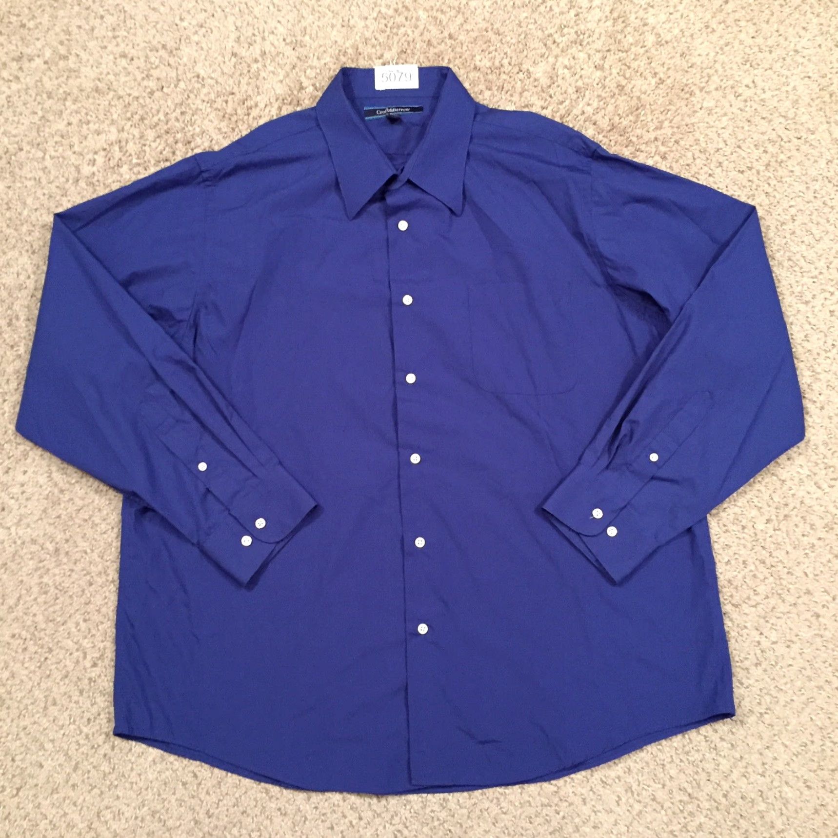 Croft & Barrow Croft & Barrow Shirt Mens Large Blue Long Sleeve Button-Up Regular Size L - Cotton Blend, Button-Front, Collared, Point Collar, Solid, Vintage: No Size US L / EU 52-54 / 3 - 2 Thumbnail