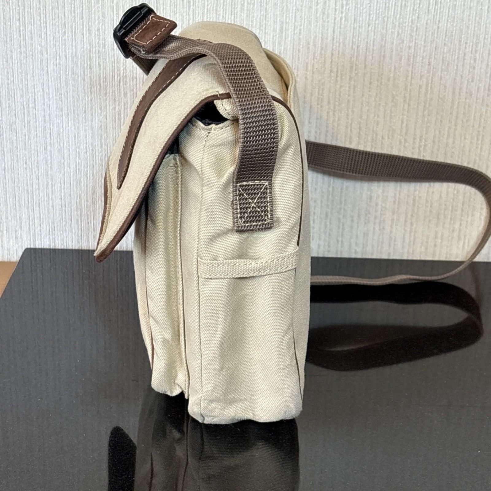 Tilley Tilley Endurables The Town Bag Canvas Leather Crossbody Trav Size ONE SIZE - 7 Thumbnail