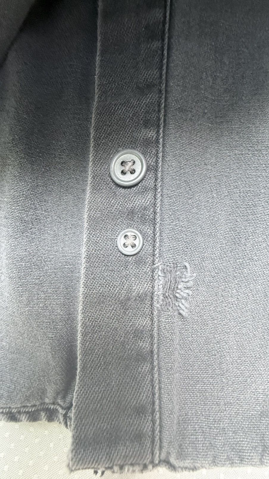 Levi's [3Q 94] Vintage Levi’s 60507-1061 Distressed Button Shirt L Size US L / EU 52-54 / 3 - 10 Thumbnail