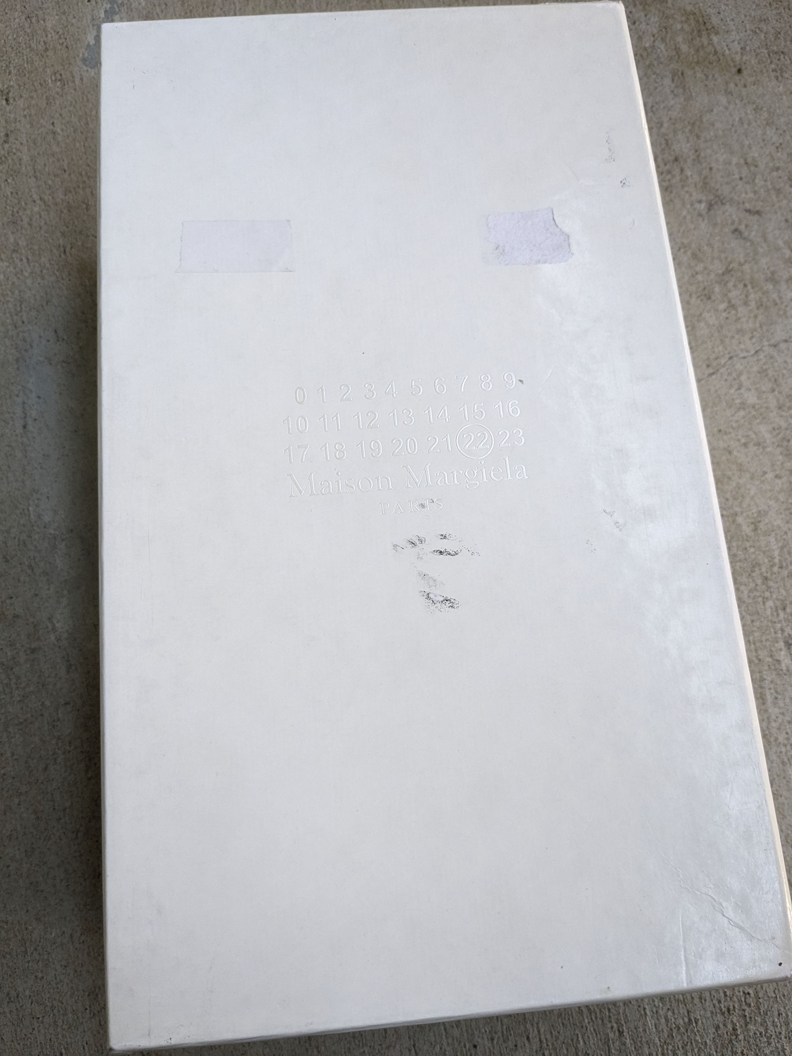 Maison Margiela Maison Margiela GAT White 8 41 Paint Low Tops Black Leather Size US 8 / EU 41 - 21 Thumbnail