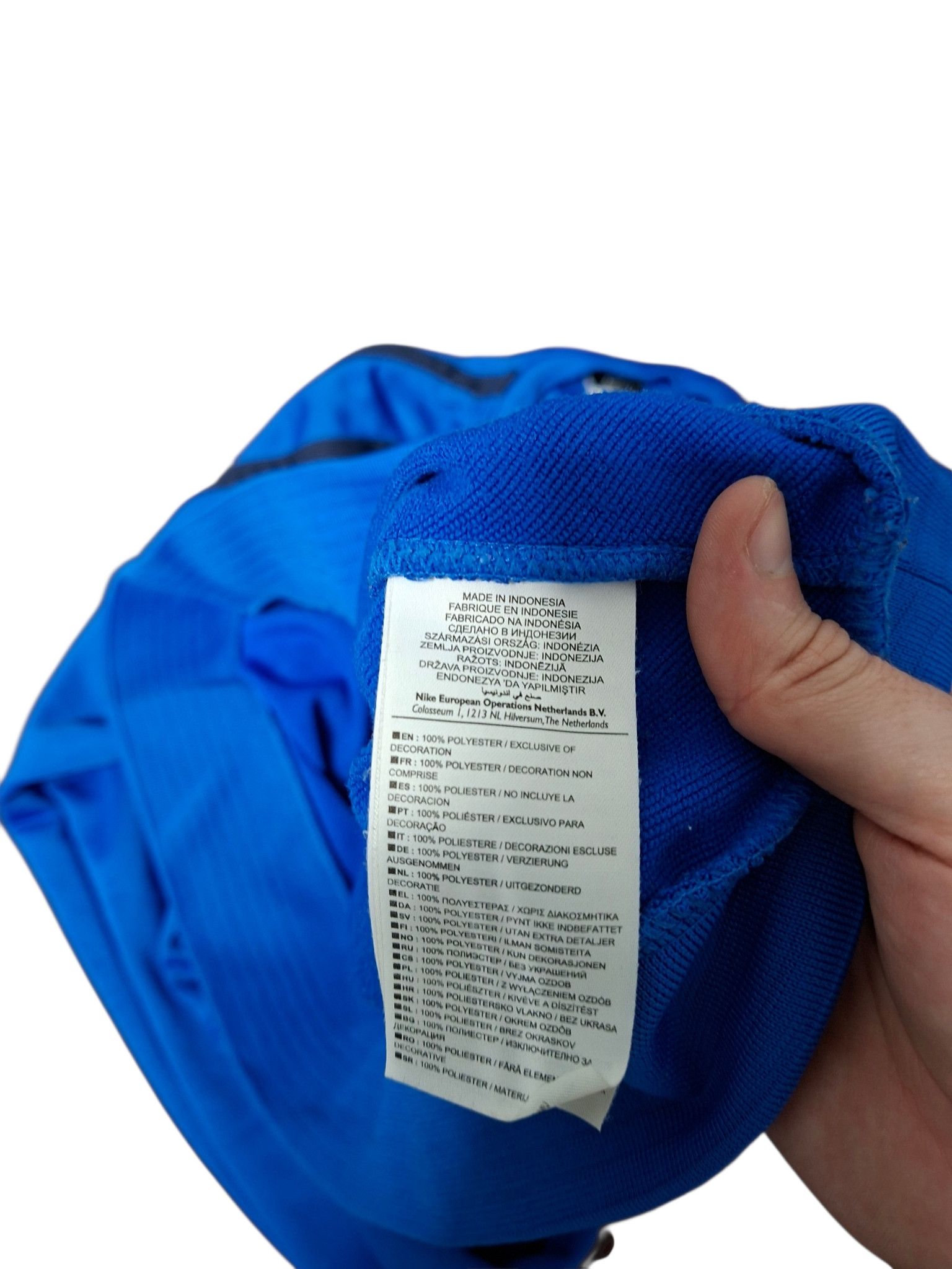 Nike ZURICH NIKE VINTAGE 2011 SWITZERLAND SOCCER SWEATSHIRT Size US M / EU 48-50 / 2 - 6 Thumbnail