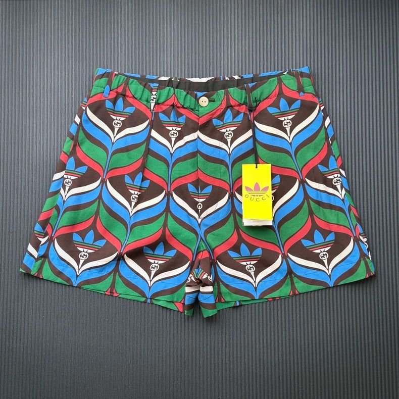 Gucci Gucci Printed sports shorts Size US 34 / EU 50 - 1 Thumbnail