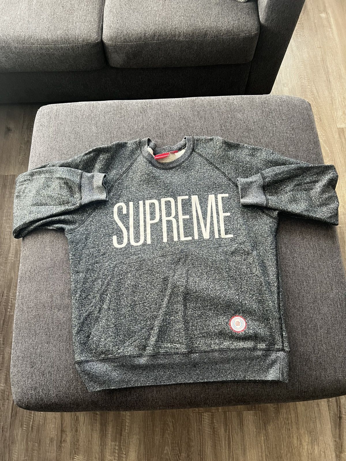 Supreme Supreme Collegiate Crewneck 2010 size XL Size US XL / EU 56 / 4 - 1 Thumbnail