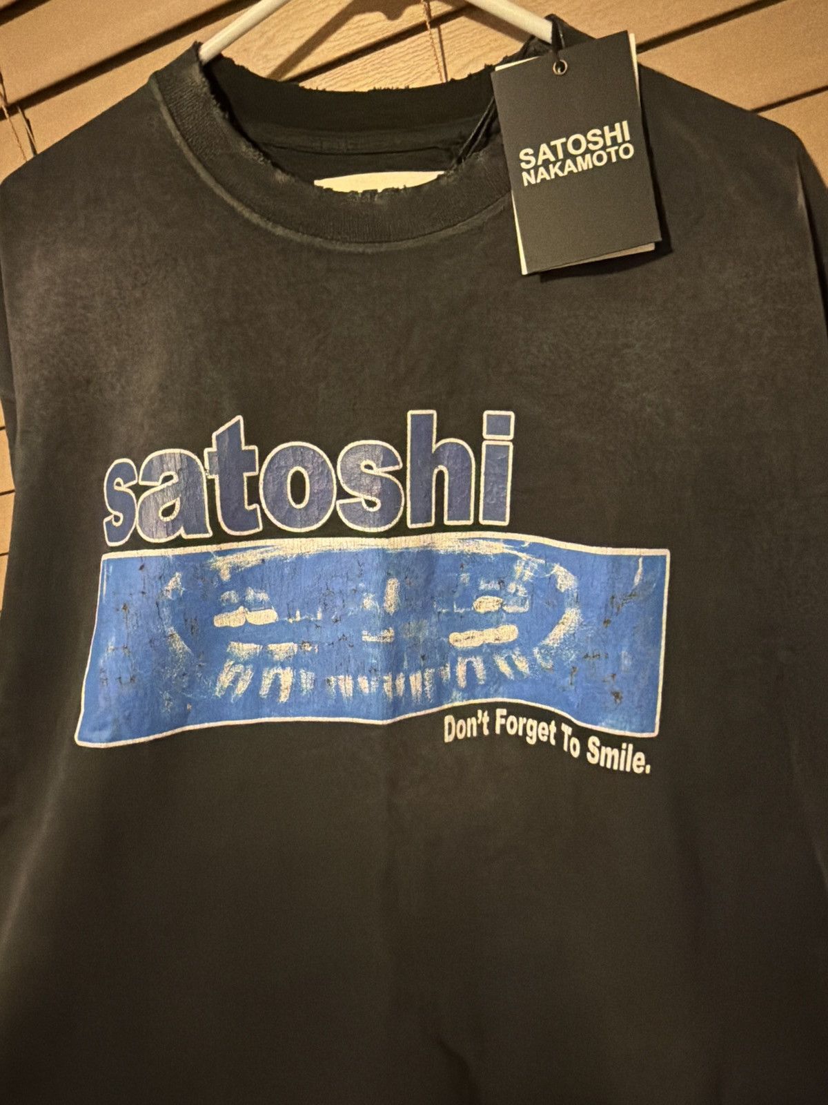 Satoshi Nakamoto Satoshi Nakamoto “Don’t Forget to Smile” XXL New* 26 collect Size US XXL / EU 58 / 5 - 3 Thumbnail