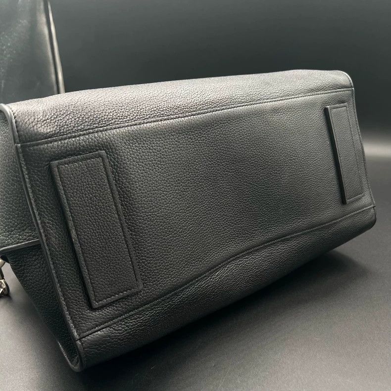 Saint Laurent Paris Saint Laurent Paris Black cross body bag 2505-Nextarrow Size ONE SIZE - 5 Thumbnail