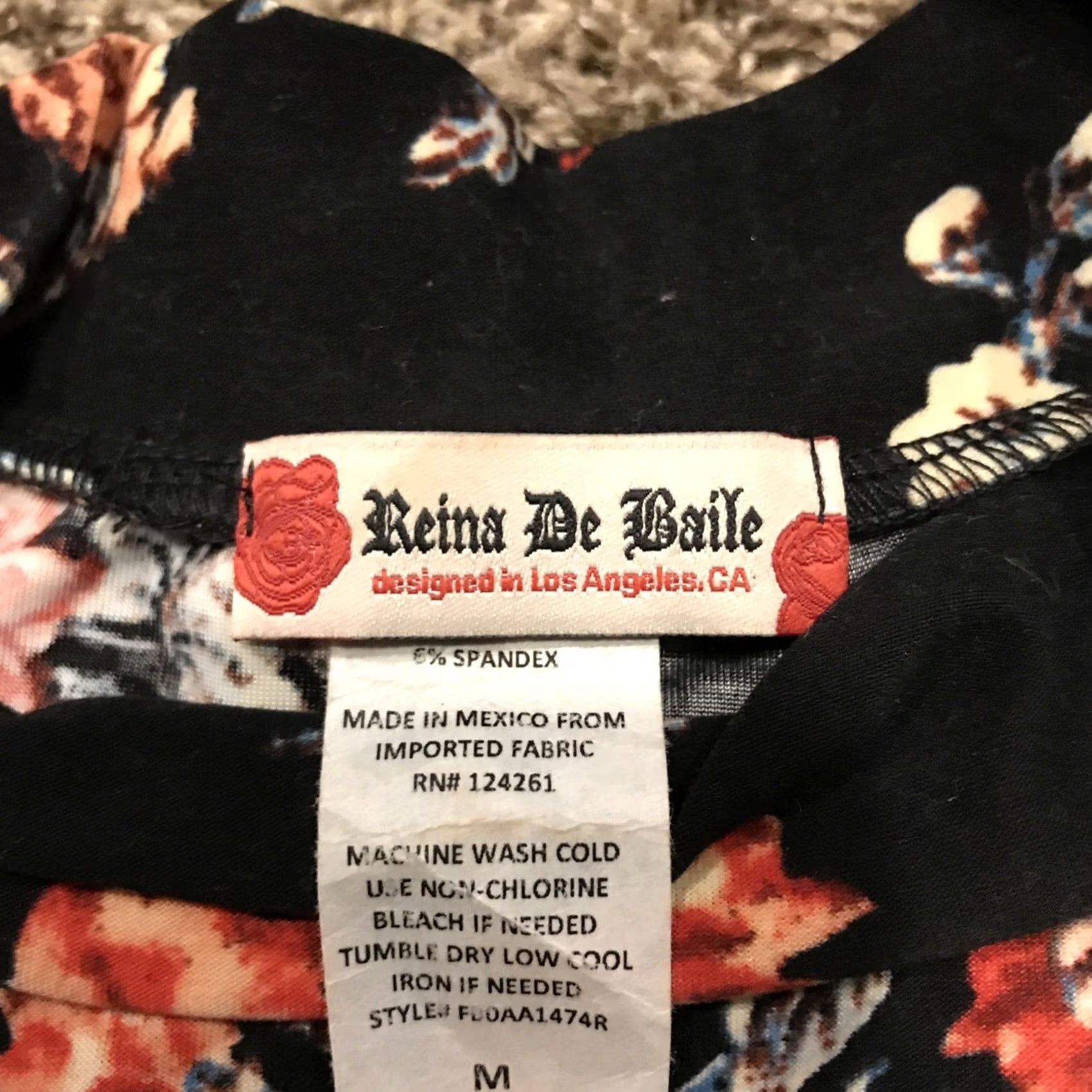 Vintage Reina de Baile M floral polo shirt polyester knit casual blouse Size M / US 6-8 / IT 42-44 - 2 Thumbnail