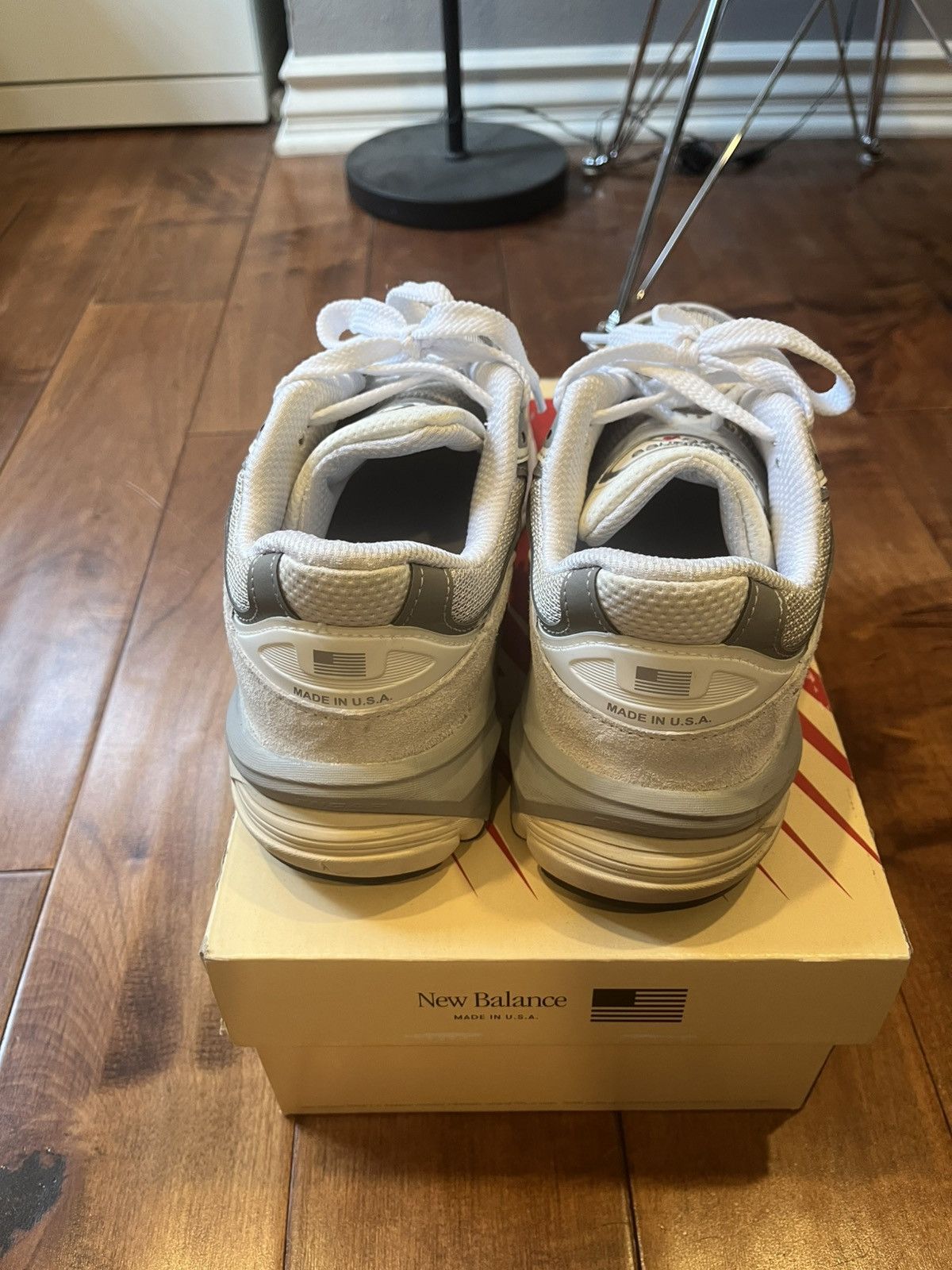 New Balance 990v6 USA 9 grey white Size US 9 / EU 42 - 4 Thumbnail