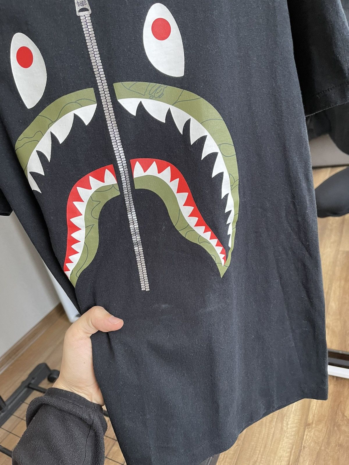 Bape Bape A Bathing A Ape T-Shirt Tee Shark Logo Print Size US M / EU 48-50 / 2 - 14 Thumbnail