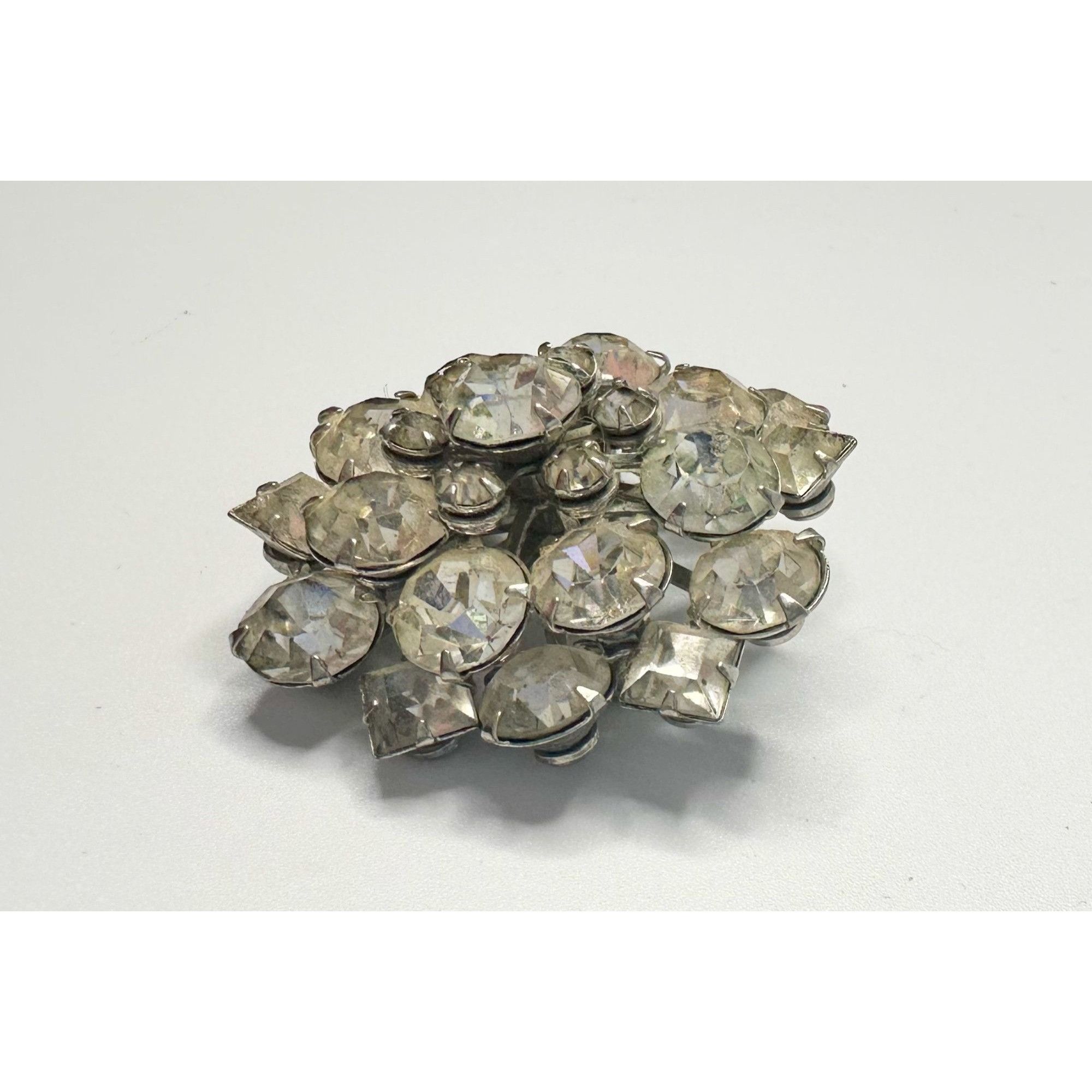 Other Vintage Rhinestone Cluster Dome Silver Tone Brooch Pin Size ONE SIZE - 4 Thumbnail
