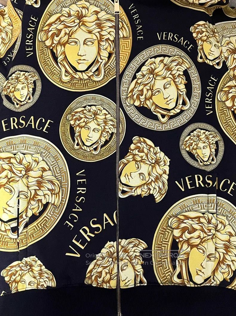 Versace Versace Jacket and sweatshirt Size US M / EU 48-50 / 2 - 4 Thumbnail