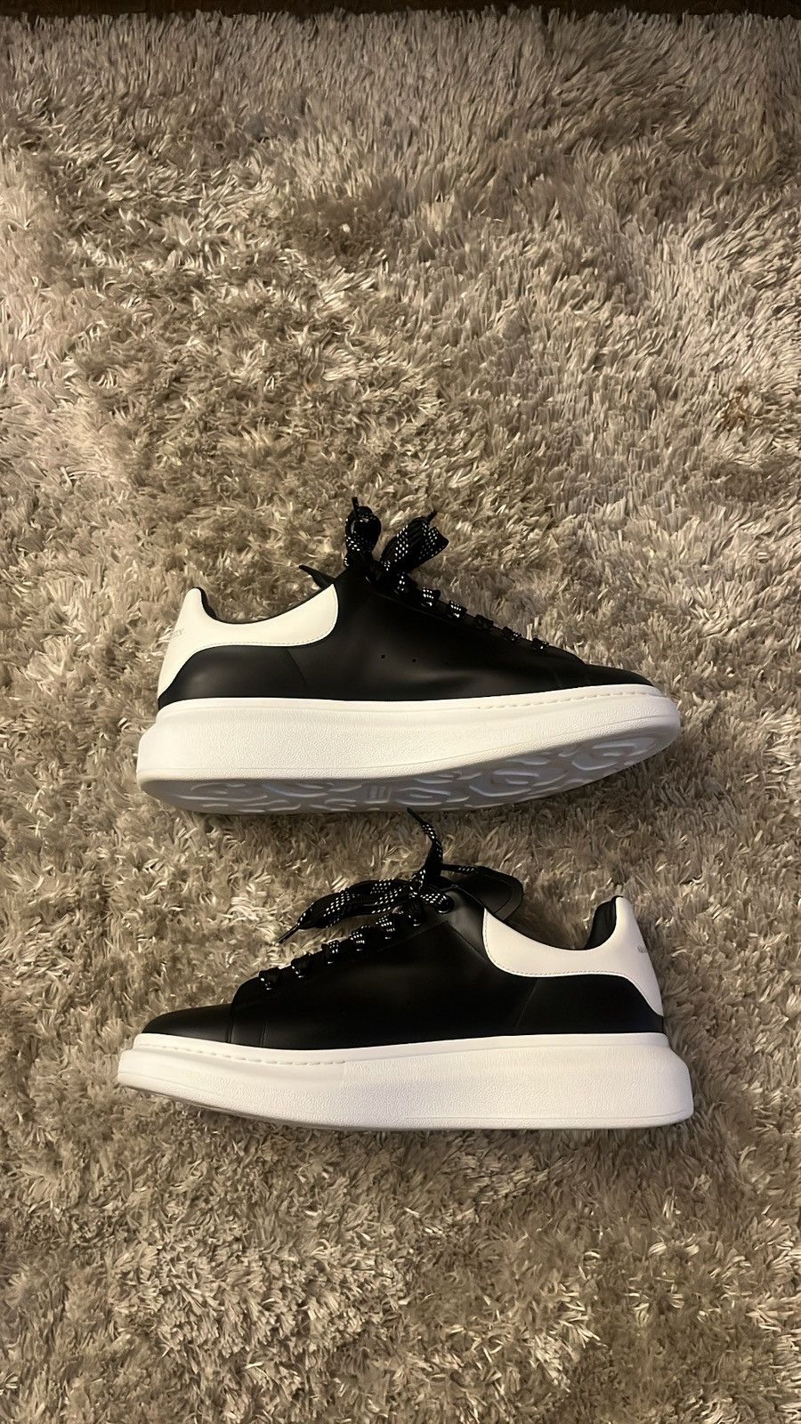Alexander McQueen Black and white Alexander mcqueens Size US 11 / EU 44 - 2 Thumbnail