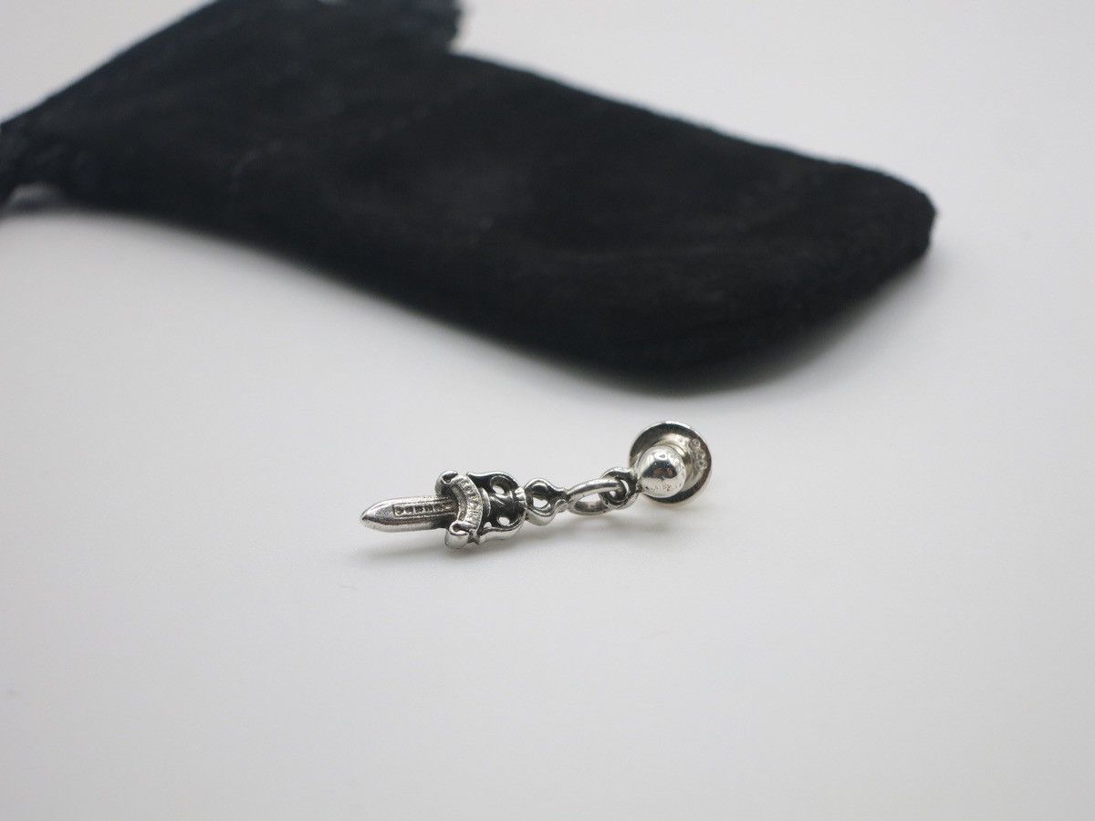 Chrome Hearts 22k Gold Dagger Earring Drop - SRM – SHENGLI