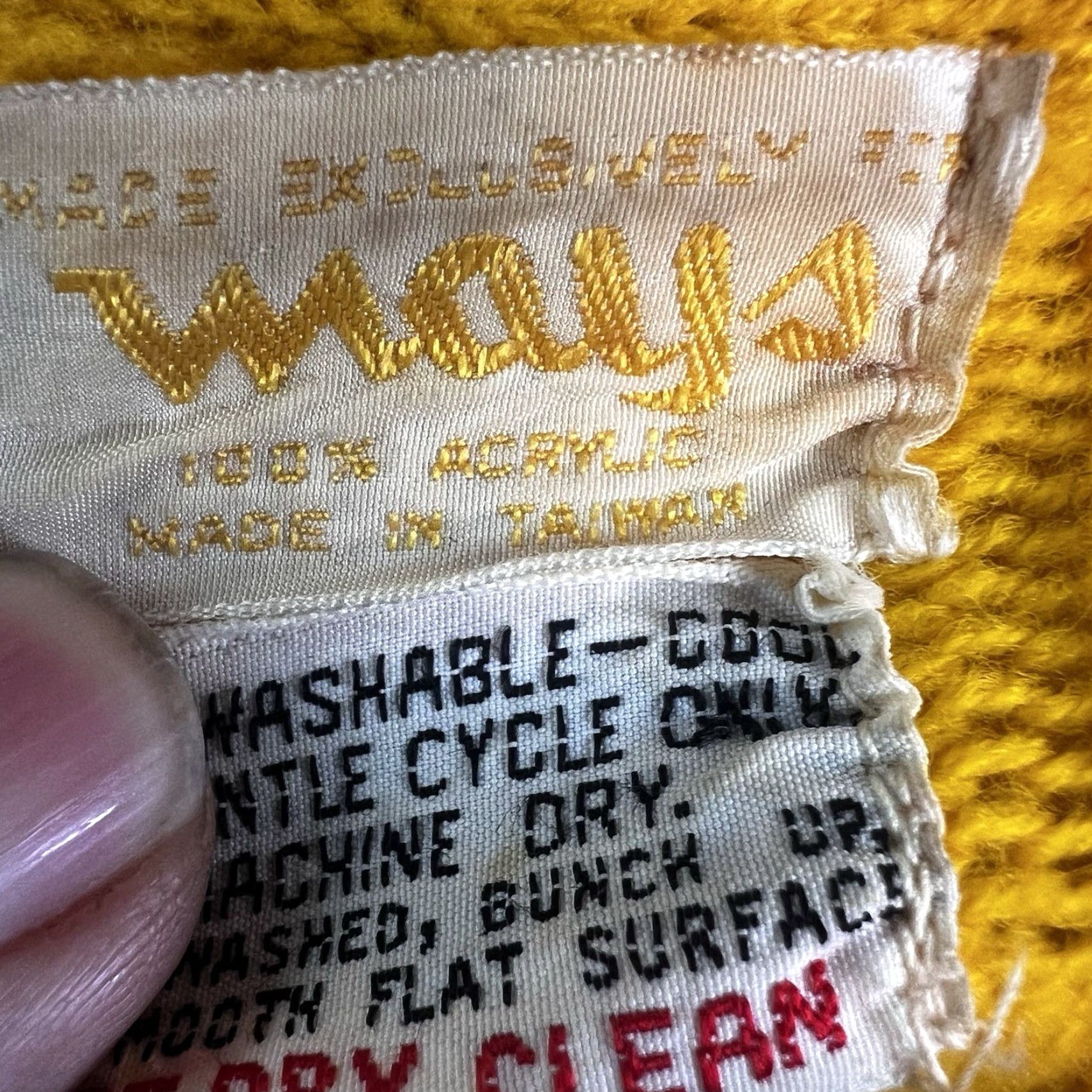Vintage VINTAGE May's Cardigan Shirt Women S Yellow Cable Knit 80s 90s Bohemian Raglan Sleeve Button Size S/M Size S / US 4 / IT 40 - 7 Thumbnail