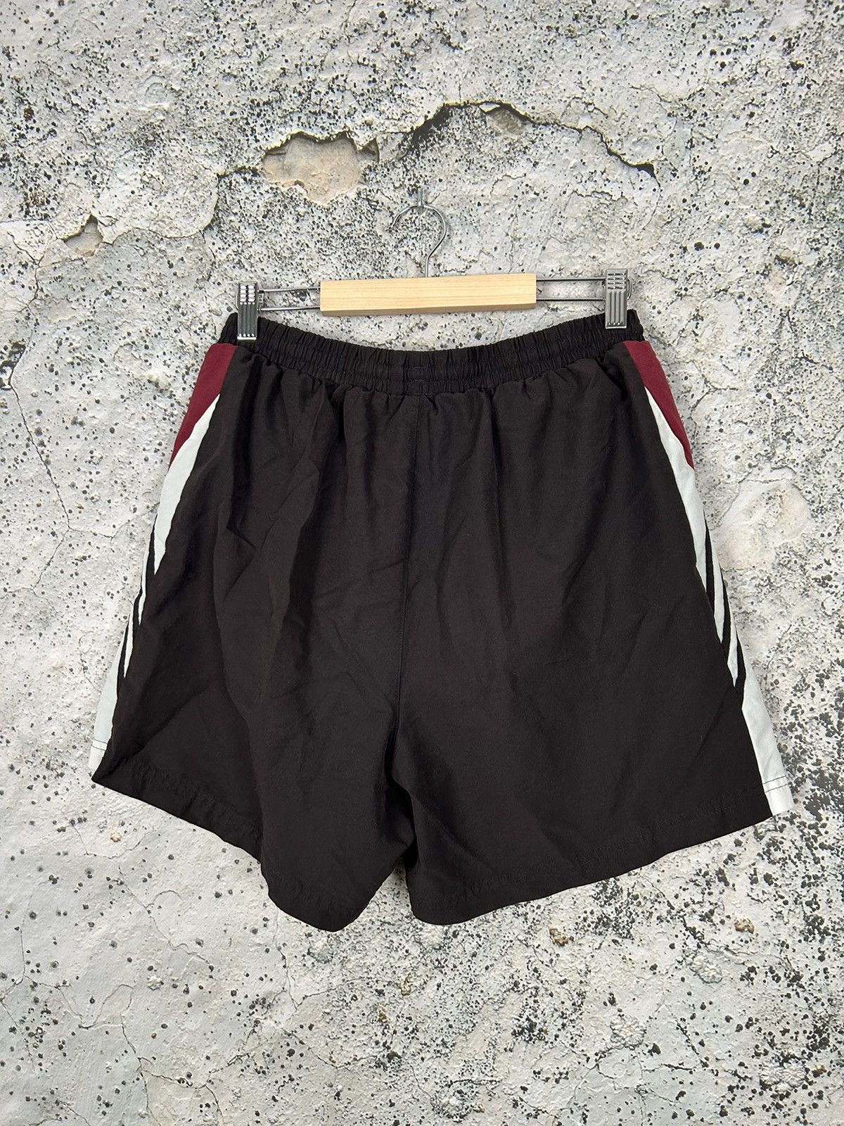 Adidas Vintage Adidas 90s Shorts Sportswear Hype Retro Size US 32 / EU 48 - 3 Thumbnail