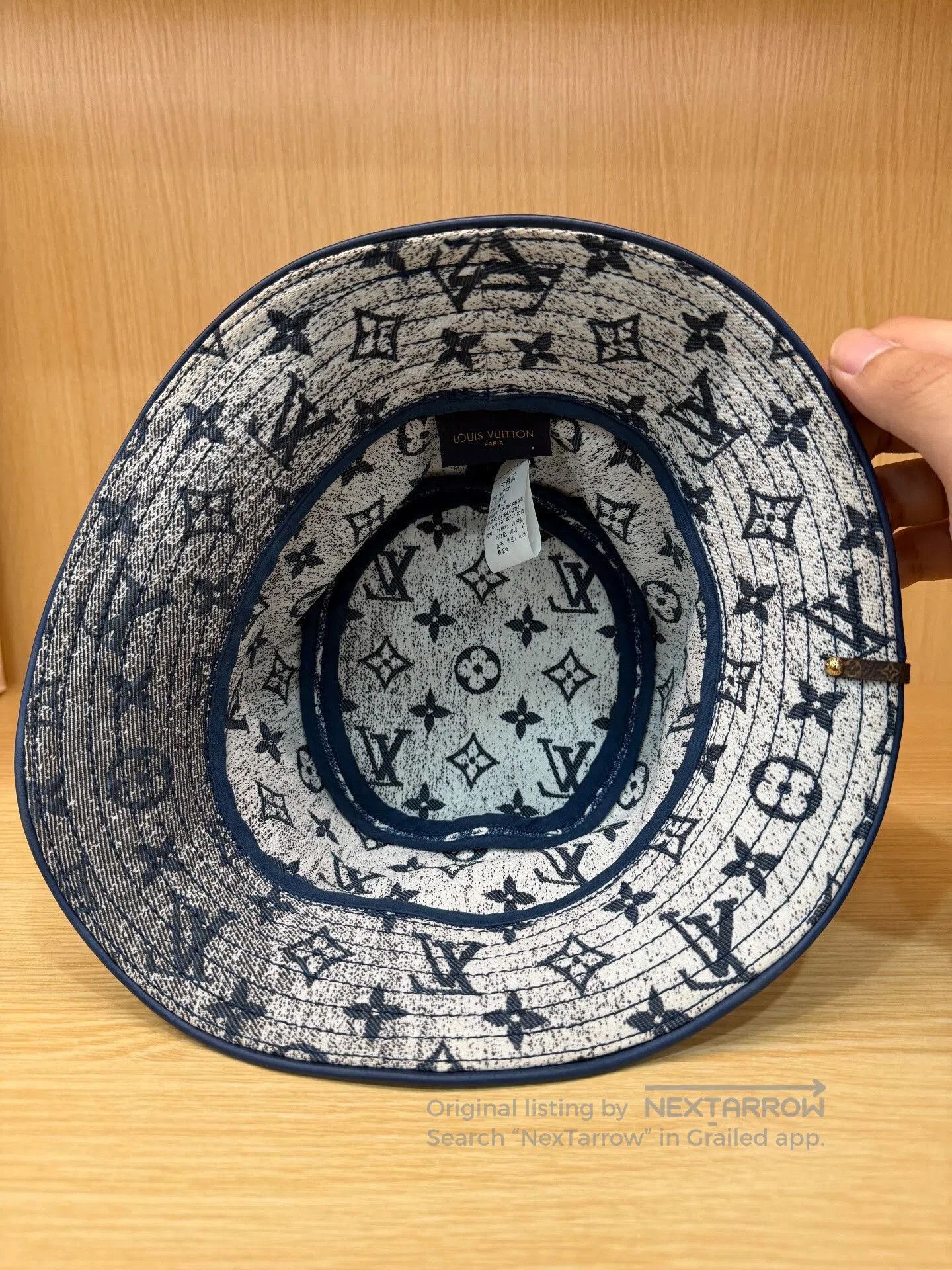 Louis Vuitton Louis Vuitton Gradient Denim Bucket Hat. Size ONE SIZE - 6 Thumbnail