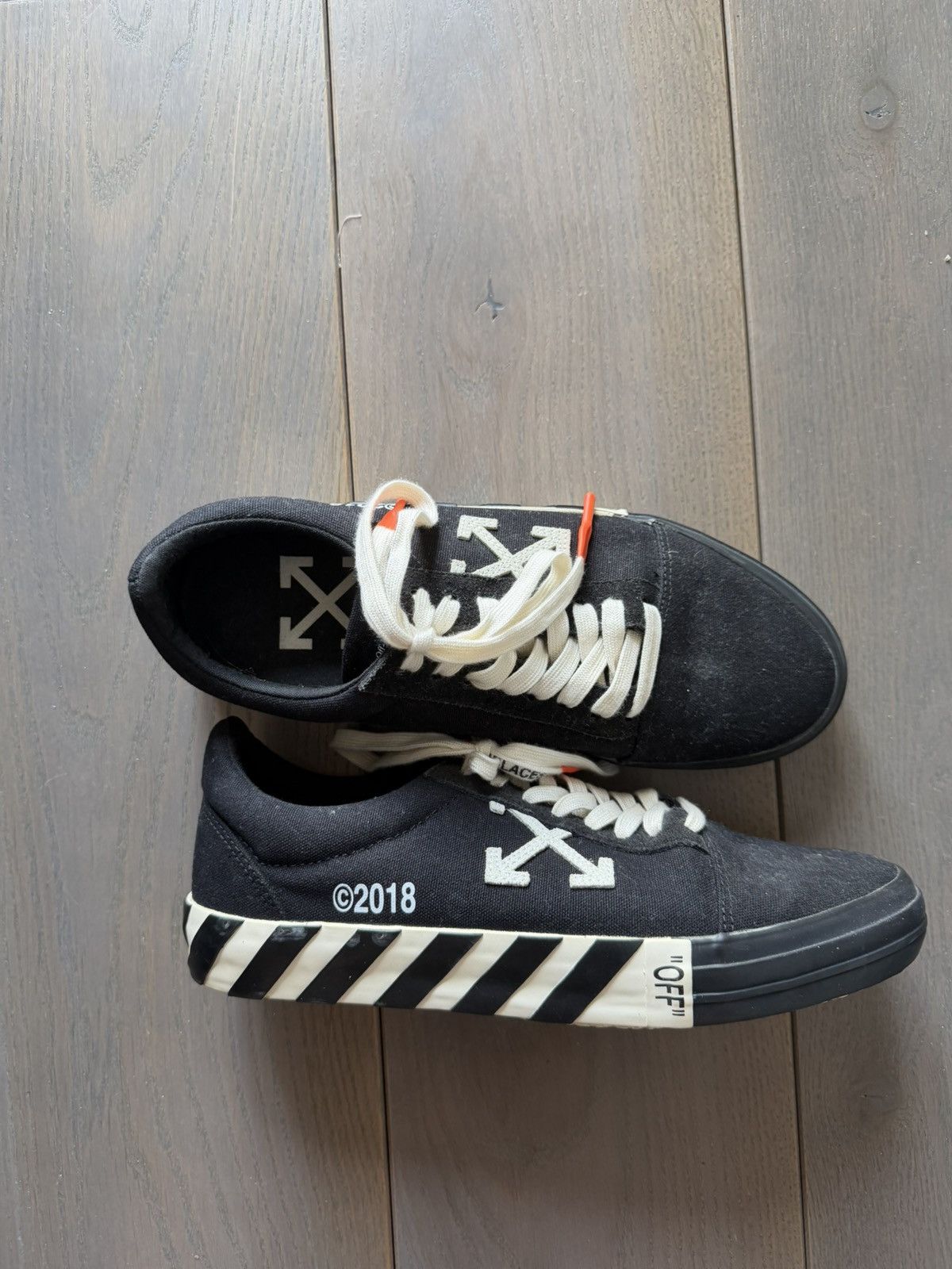 Off-White OFF-WHITE low top shoes , old collection Size US 9 / EU 42 - 4 Thumbnail