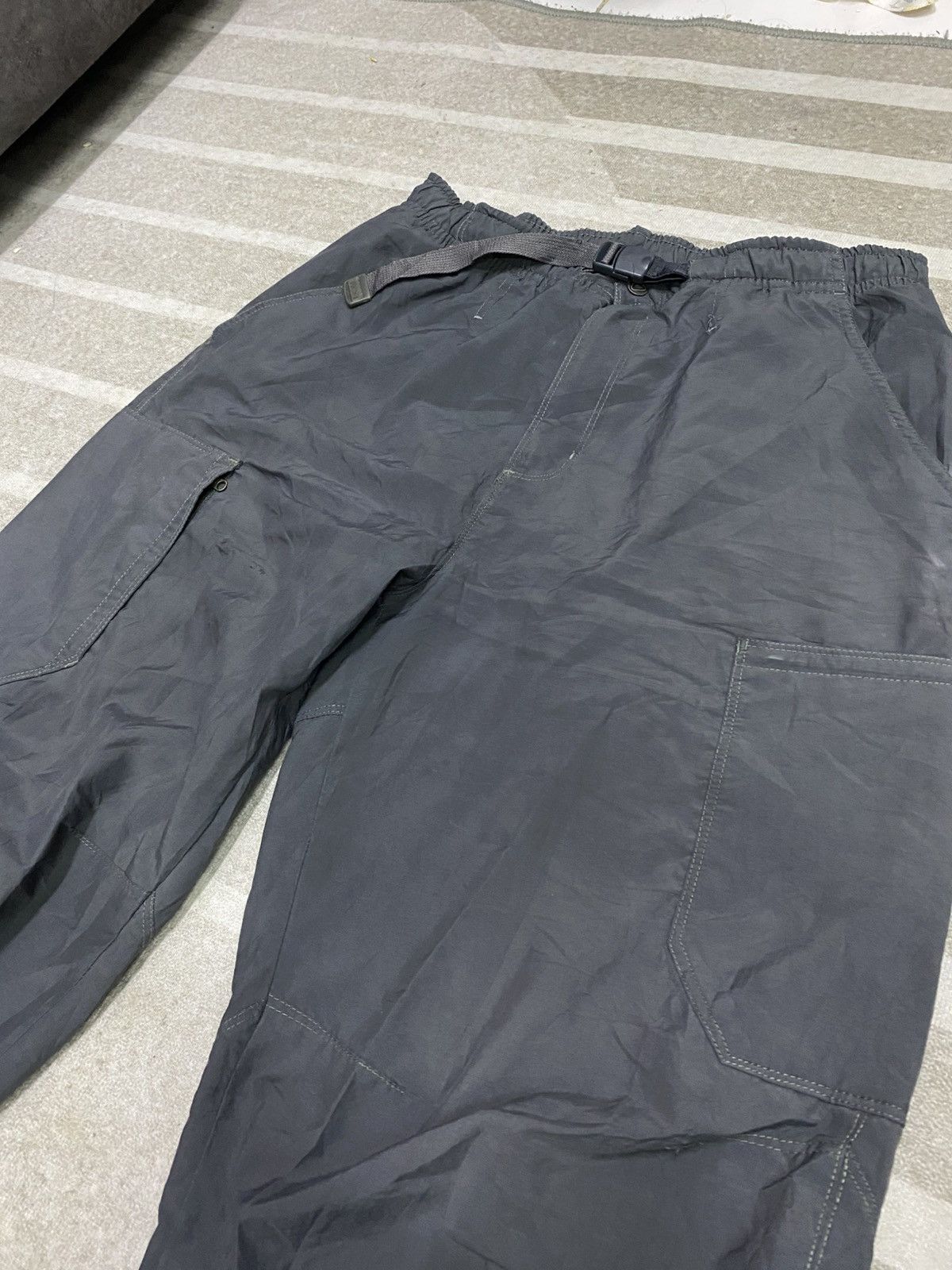 Nike × Nike ACG × Vintage Vintage Nike ACG Nylon Cargo Style Belted Pant Size US 32 / EU 48 - 2 Thumbnail