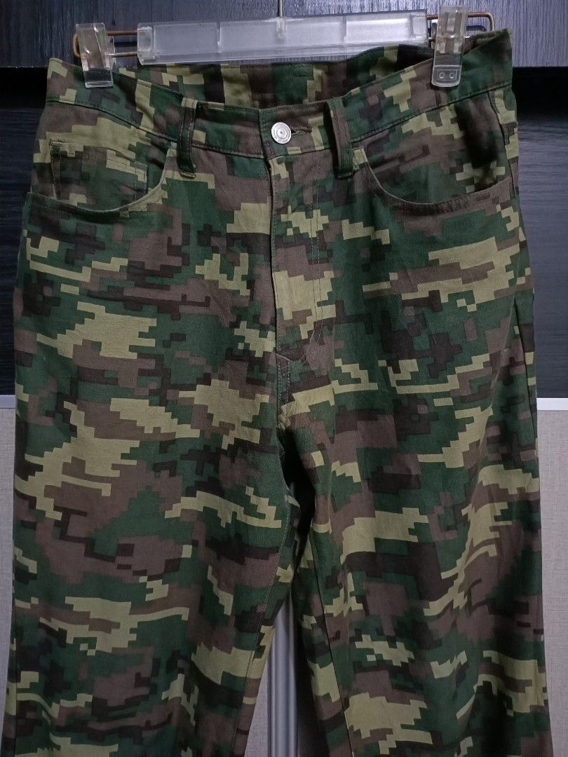 Japanese Brand Rare Digital Camo Pants – Japan-Made Military Streetwear Size US 30 / EU 46 - 2 Thumbnail