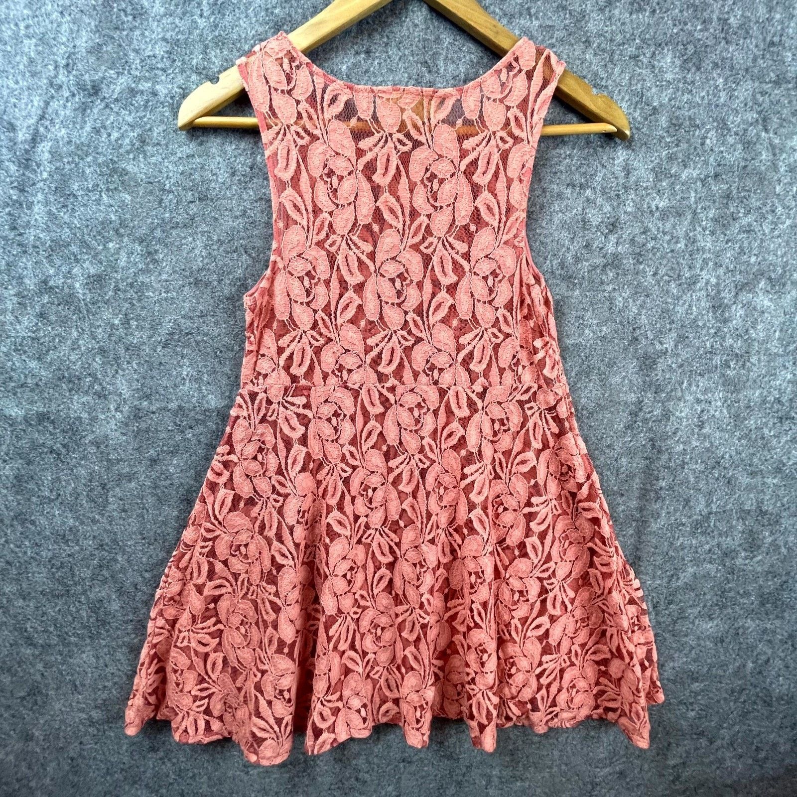 Free People Free People Dress Womens XS Coral Peachy Lace Sheer Flirty Size XS / US 0-2 / IT 36-38 - 2 Thumbnail