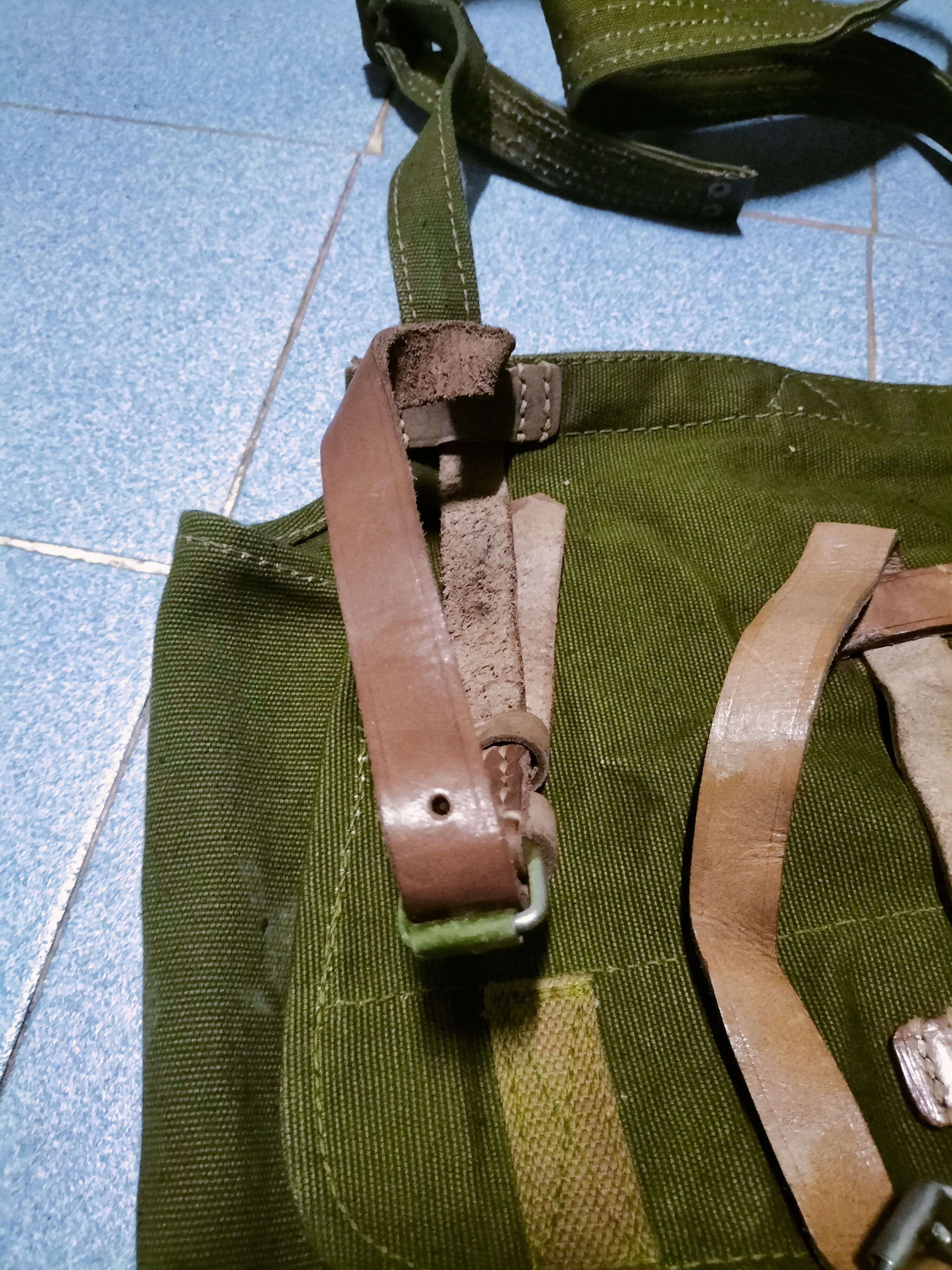 Vintage Vintage 50s 70s Military Combat Massagers Bag custom Remarks Size ONE SIZE - 9 Thumbnail