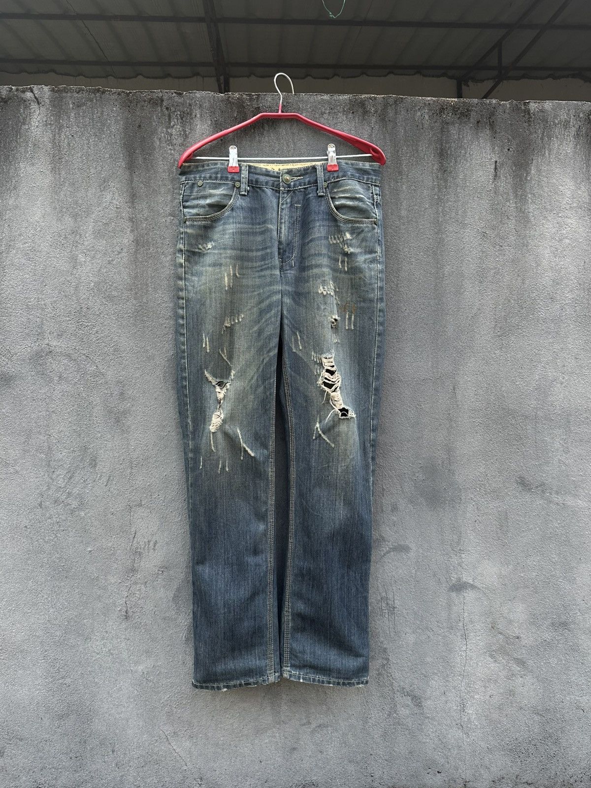 Levi's Vintage Clothing 👹Vintage Levi’s Distressed Straight Cut Jeans Size US 31 - 2 Thumbnail