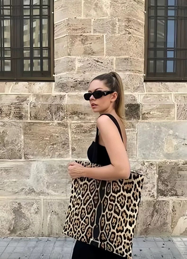 Saint Laurent Paris Saint laurent paris Leopard Tote Bag 2506-Nextarrow Size ONE SIZE - 6 Thumbnail
