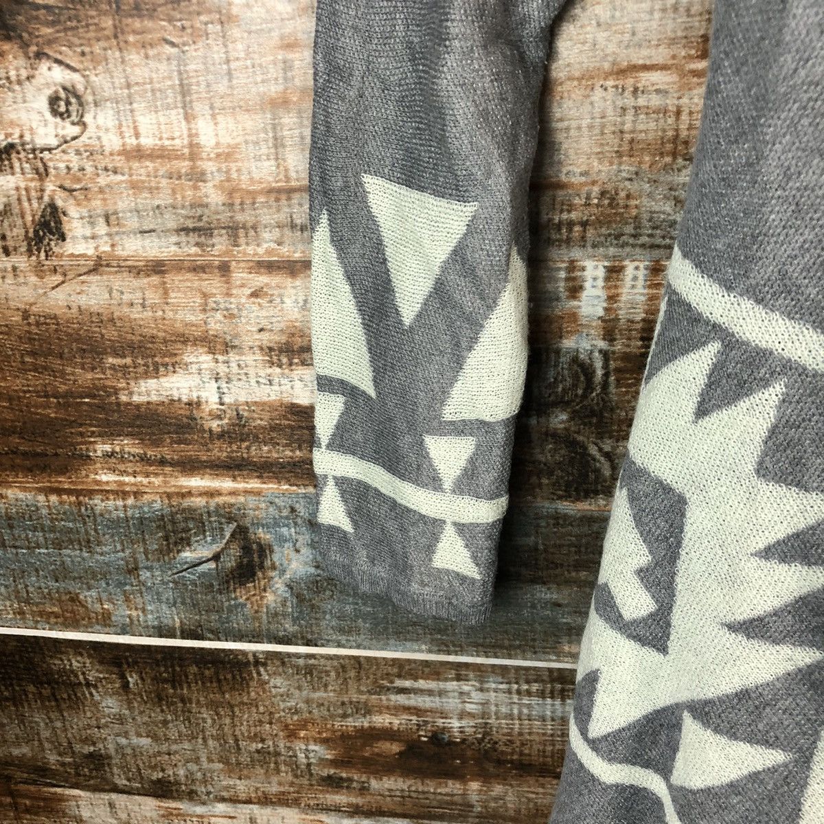 Japanese Brand Anti Ballistic navajo art Grey Cardigan Knitwear #A1839 Size US M / EU 48-50 / 2 - 7 Thumbnail