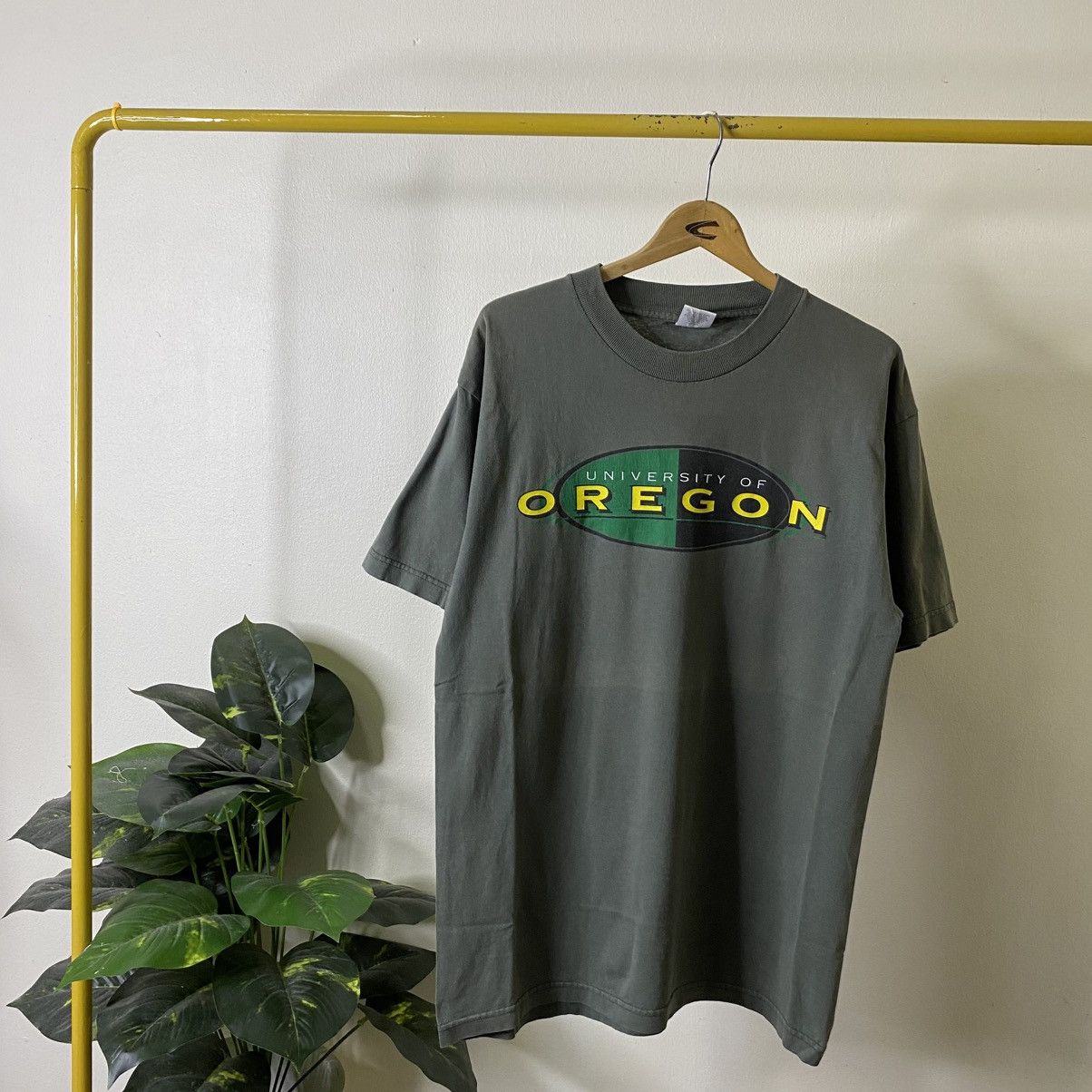 Vintage 1990s University of Oregon American College Collegiate Tee Size US L / EU 52-54 / 3 - 1 Thumbnail