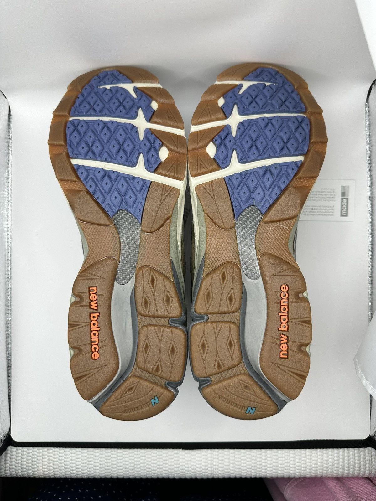 New Balance New Balance 990 v3 Bodega Size US 10.5 / EU 43-44 - 2 Thumbnail