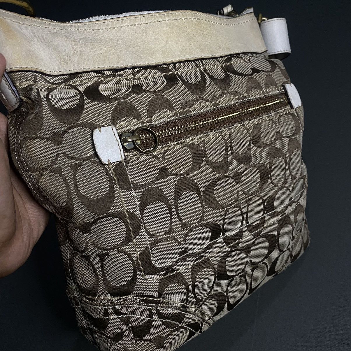 Coach Vintage Coach Signature Canvas Two Way Bag Size ONE SIZE - 4 Thumbnail