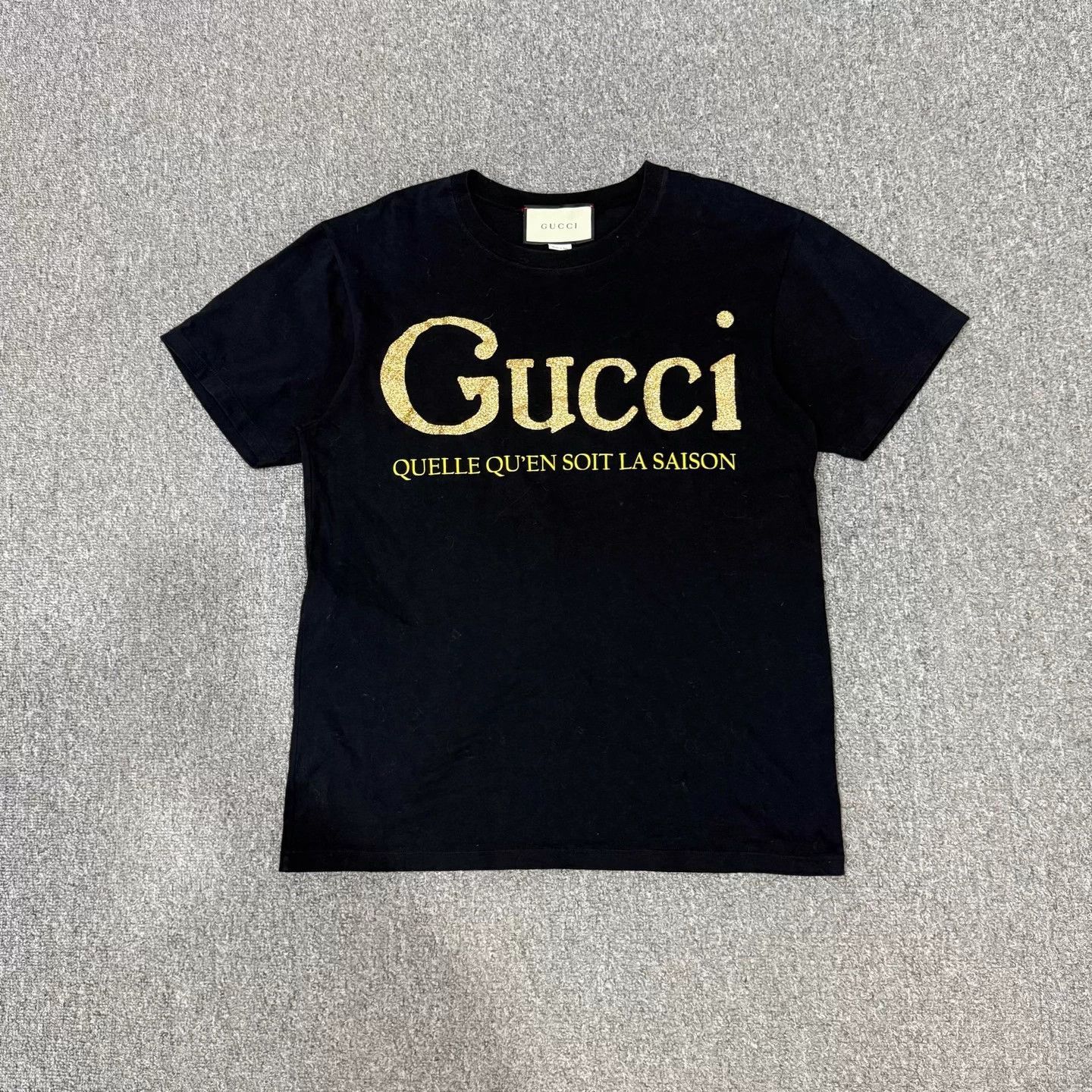 Gucci Gucci gold logo crewneck short sleeve XS mint Size XS / US 0-2 / IT 36-38 - 1 Thumbnail