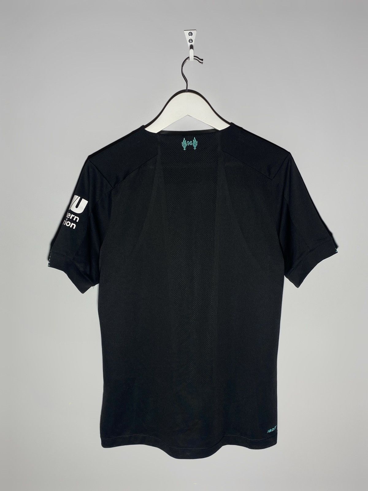 New Balance New Balance Liverpool FC 2019/20 Third Football Shirt Size US S / EU 44-46 / 1 - 2 Thumbnail