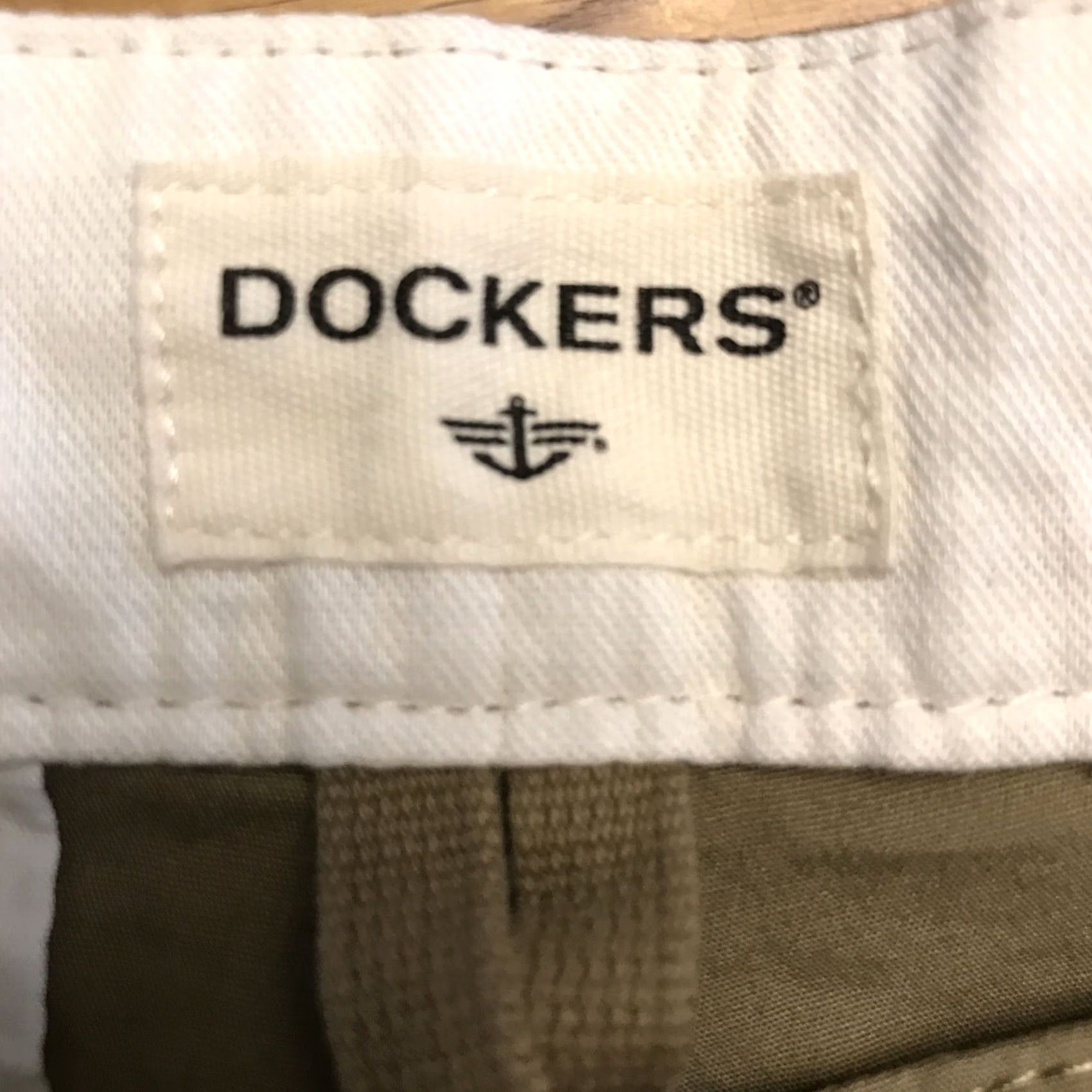 Dockers DOCKERS Cargo Shorts Mens 30 Regular Brown Cotton Elastane Stretch Pockets Casual 1091 Size US 30 / EU 46 - 5 Thumbnail