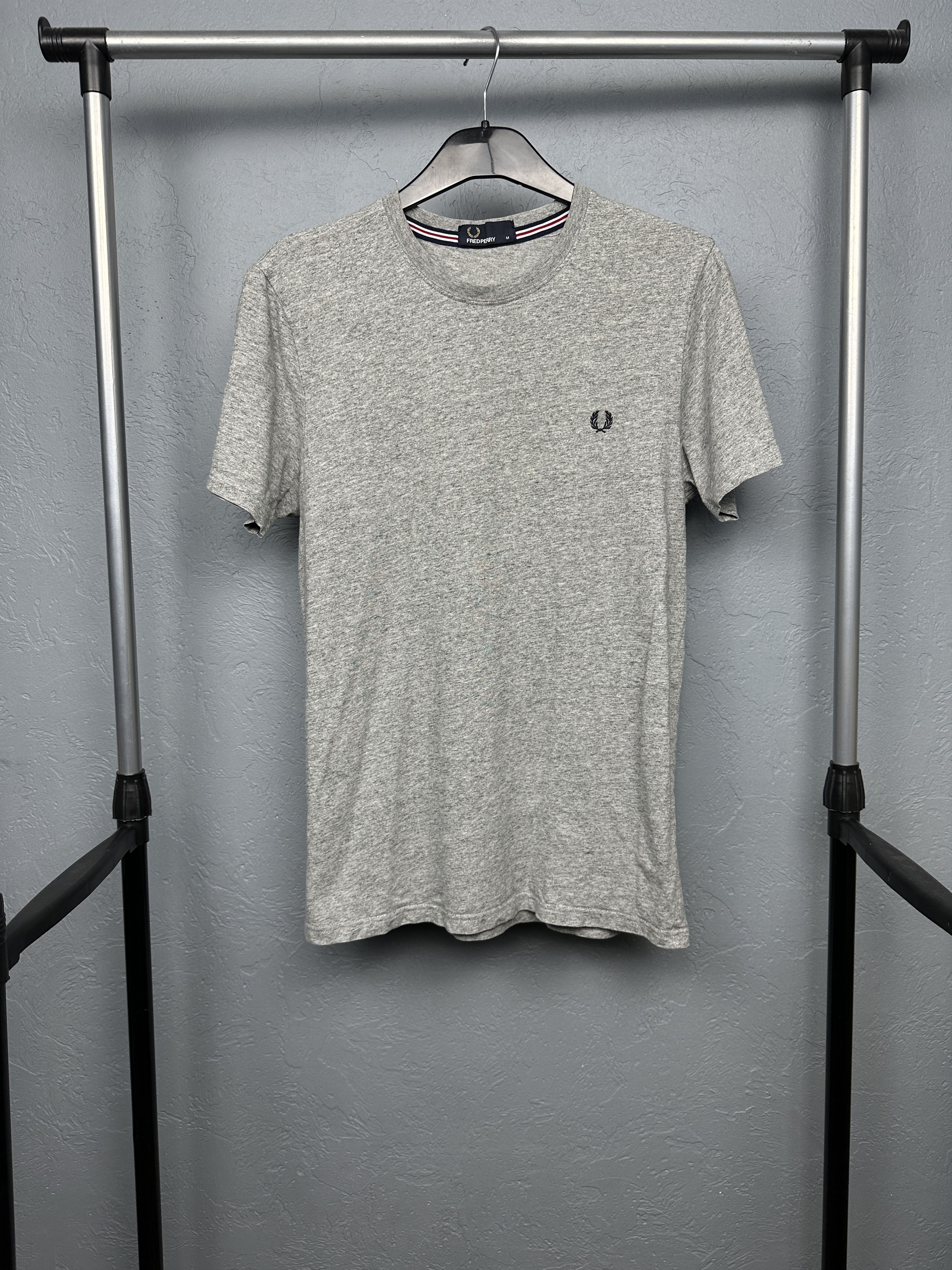 Fred Perry × Vintage Fred Perry Mens Crew Neck T-Shirt Tee Size US M / EU 48-50 / 2 - 1 Thumbnail
