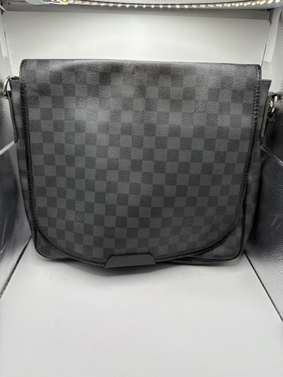 Louis Vuitton Daniel Gm Crossbody Shoulder Bag Damier in Black, Men's