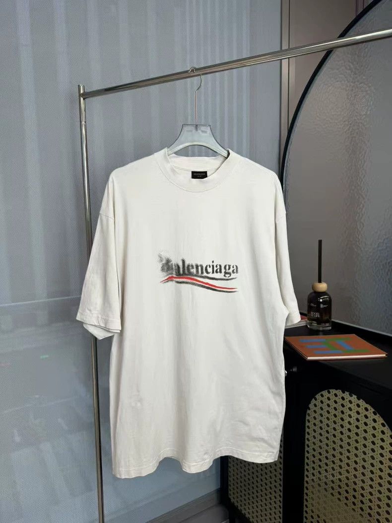 Balenciaga Balenciaga White dissolve blur coke short sleeves Size US M / EU 48-50 / 2 - 1 Thumbnail