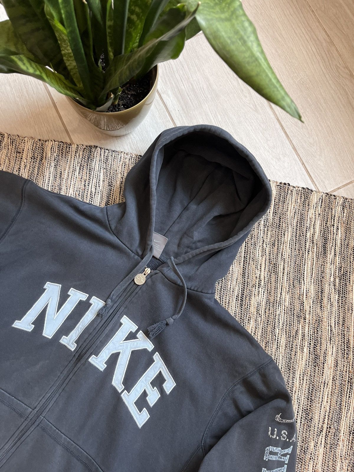 Nike × Vintage Vintage Nike Zip Hoodie big logo distressed style size XL Size US XL / EU 56 / 4 - 3 Thumbnail