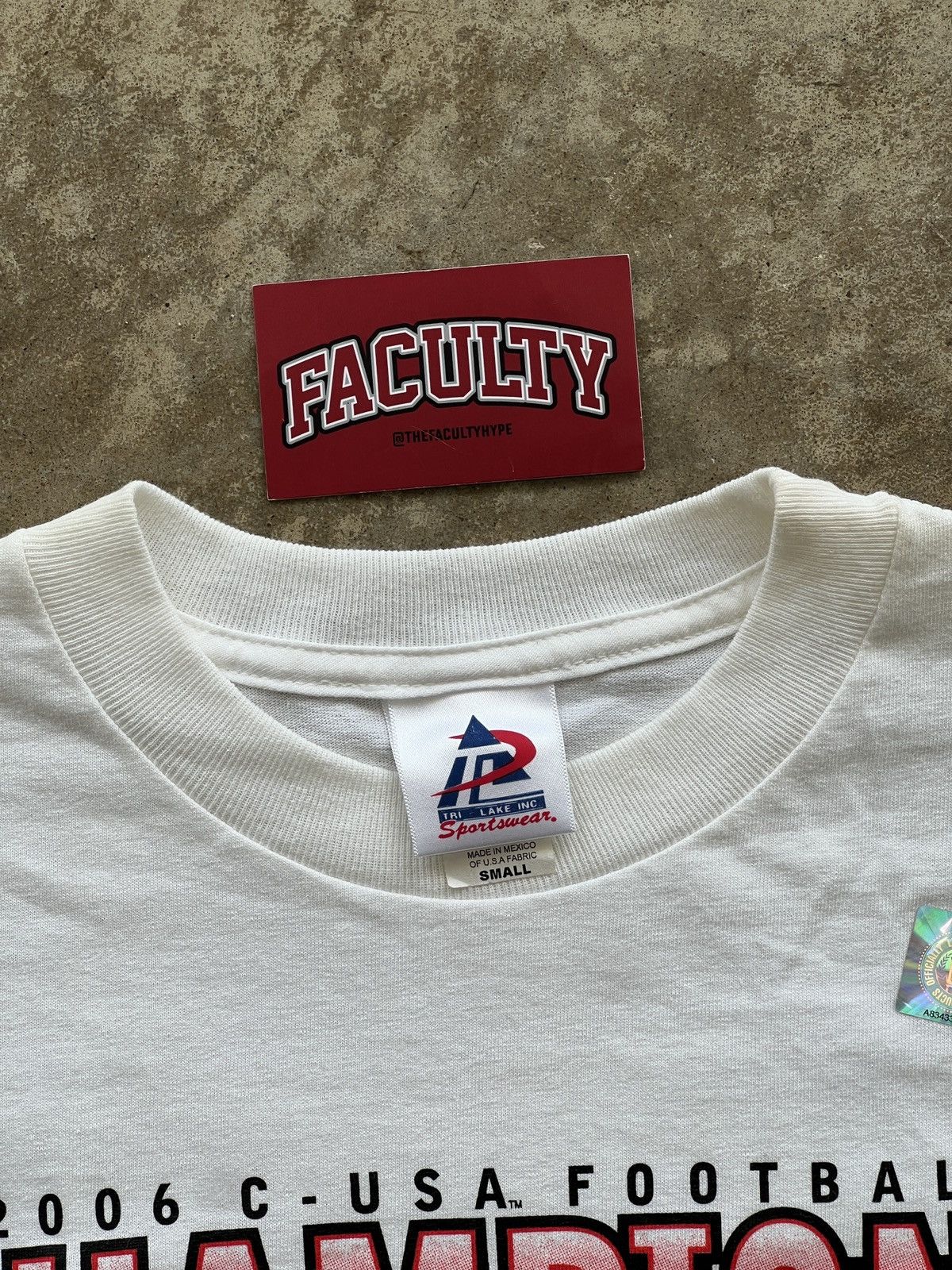 Vintage 2006 Y2K Houston Cougars Football Champions DS Tee Small Size US S / EU 44-46 / 1 - 3 Thumbnail