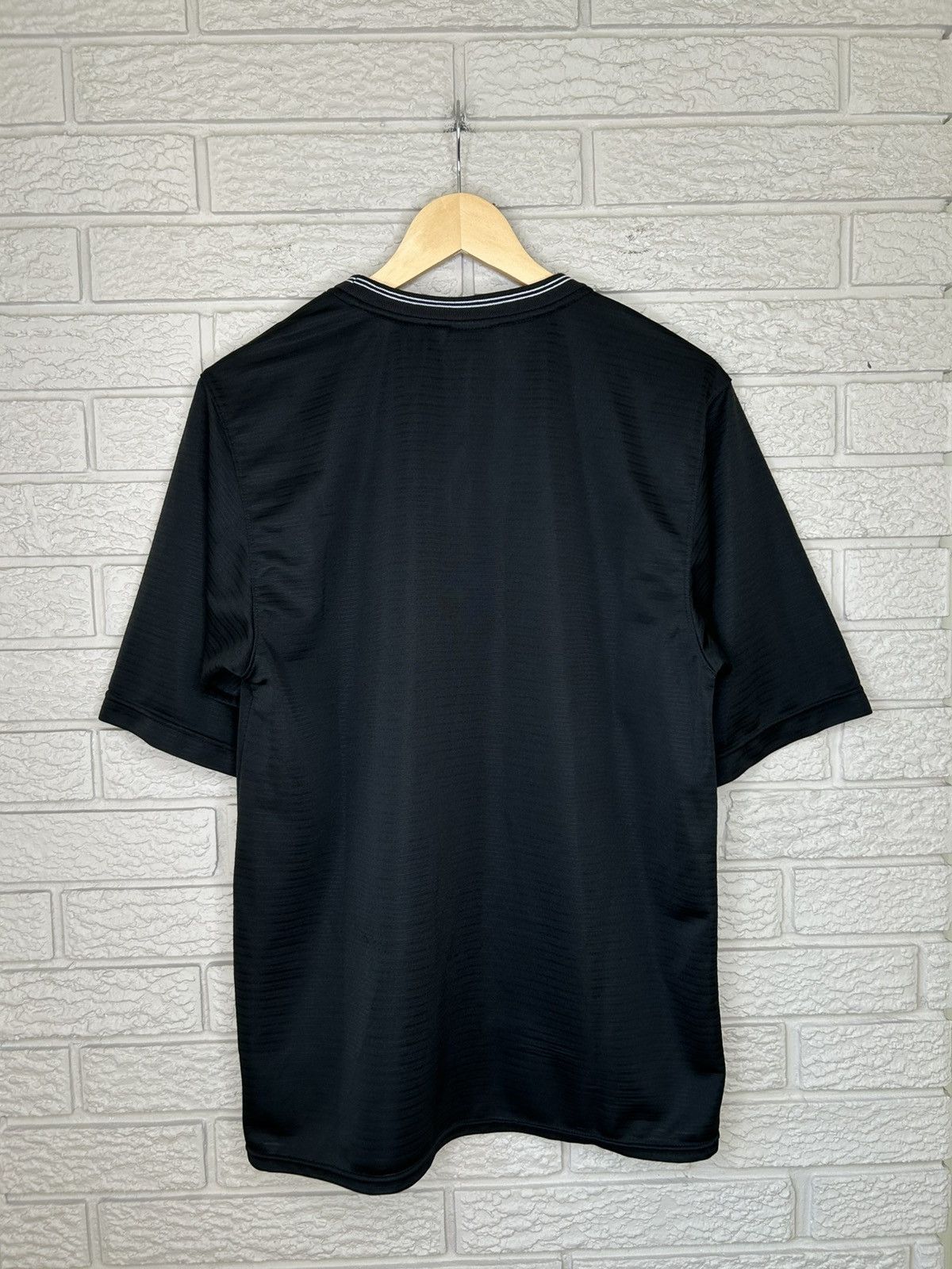 Nike Vintage Nike Swoosh Striped Soccer Jersey Size US M / EU 48-50 / 2 - 6 Thumbnail