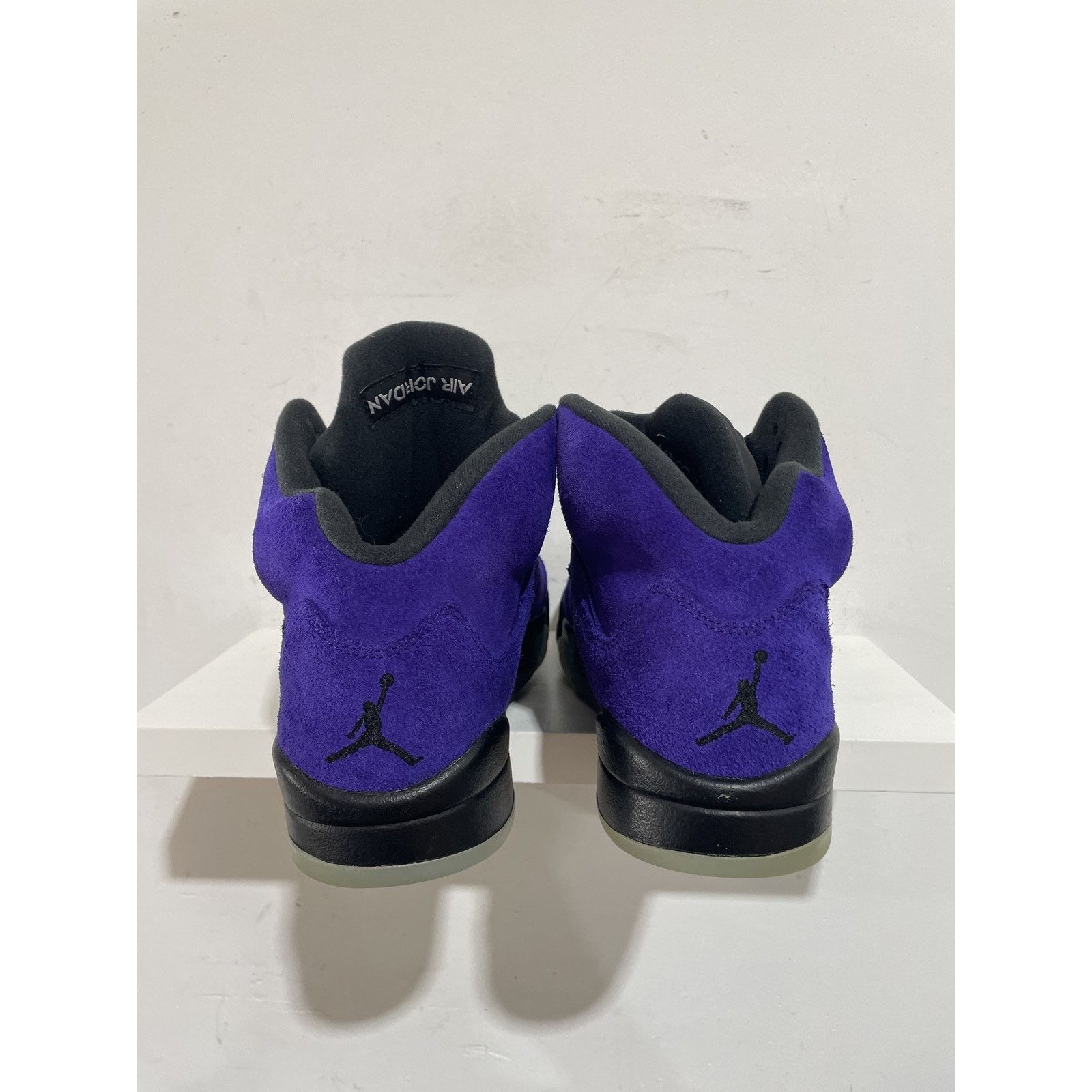 Jordan Brand NIKE JORDAN 5 ALTERNATE GRAPE SIZE 9.5 PREOWNED Size US 9.5 / EU 42-43 - 3 Thumbnail
