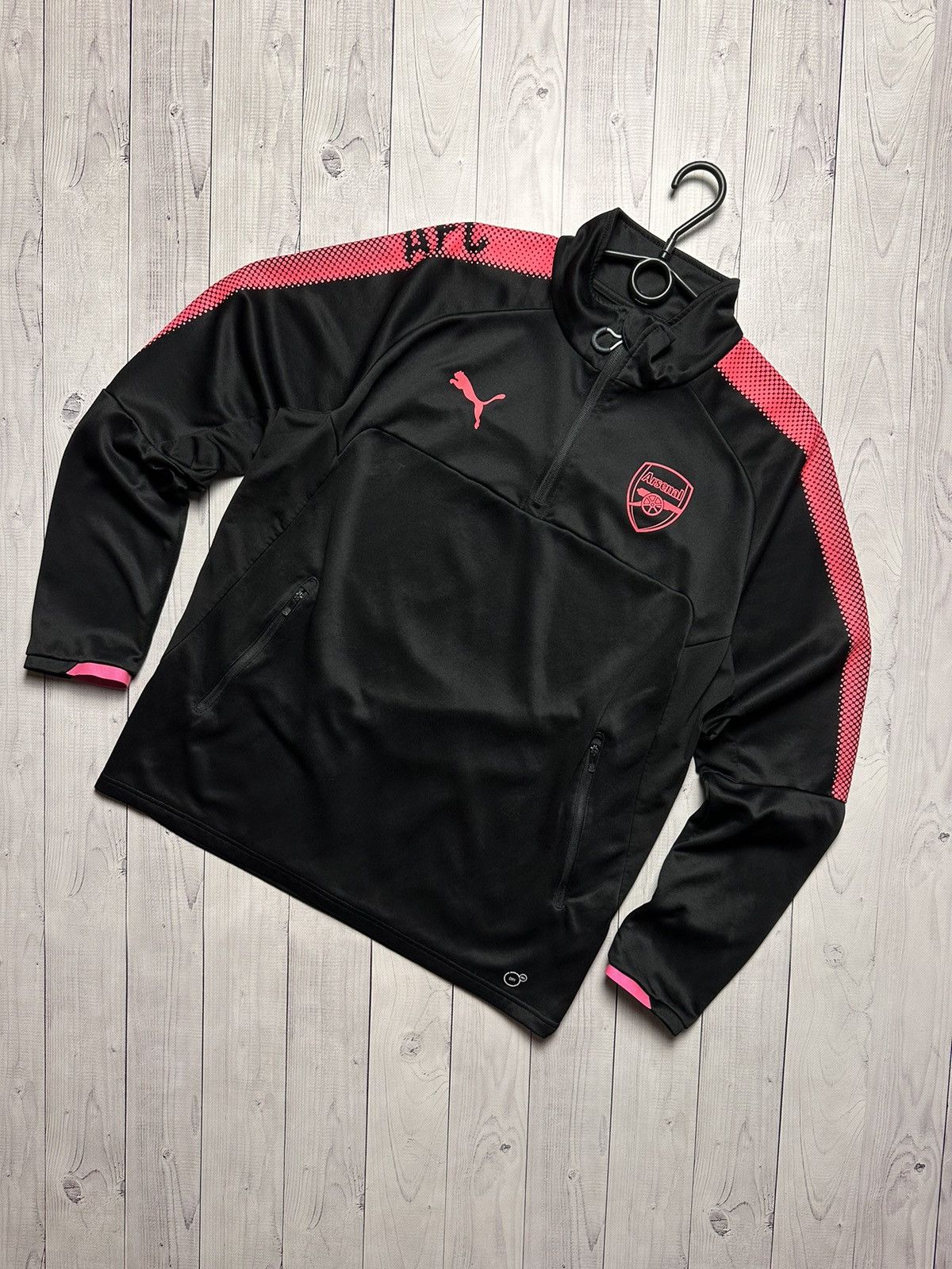 Puma Vintage puma Arsenal soccer sweatshirt size L Size US L / EU 52-54 / 3 - 1 Thumbnail