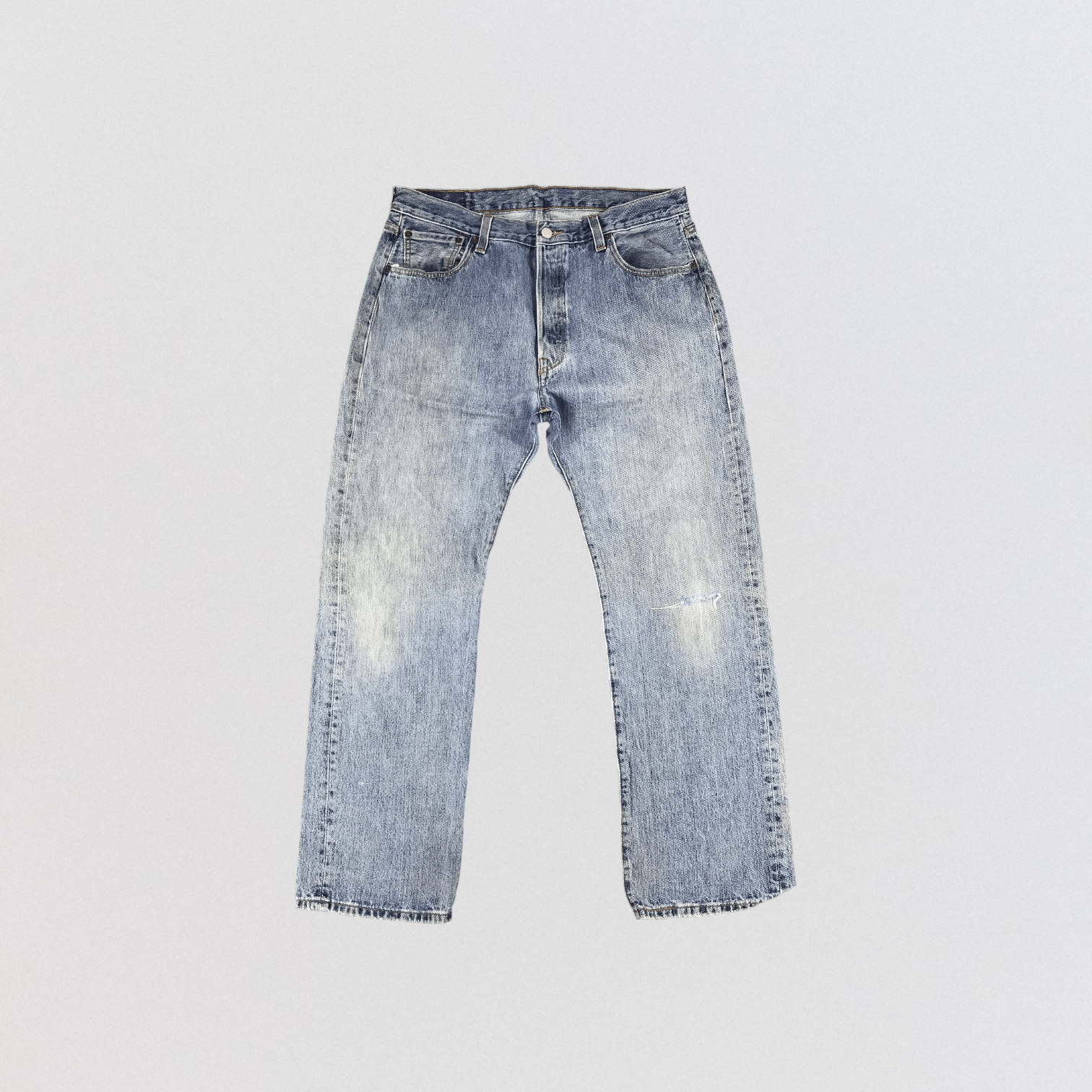 Levi's Vintage Light Wash Levis 501 Jeans-JM962 Size US 35 - 1 Thumbnail