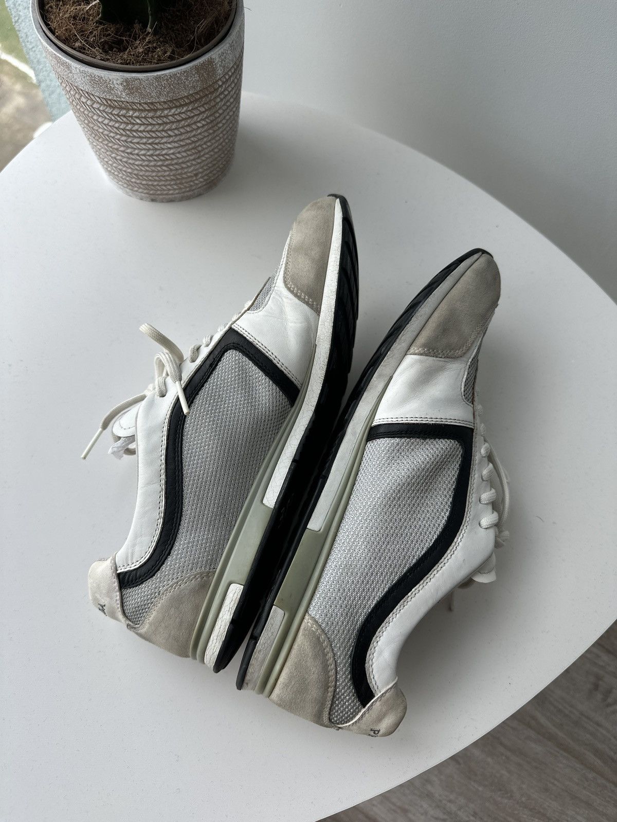 Prada Prada Leather Sneakers Shoes Tab Logo Luxury Y2K Size US 9 / EU 42 - 9 Thumbnail
