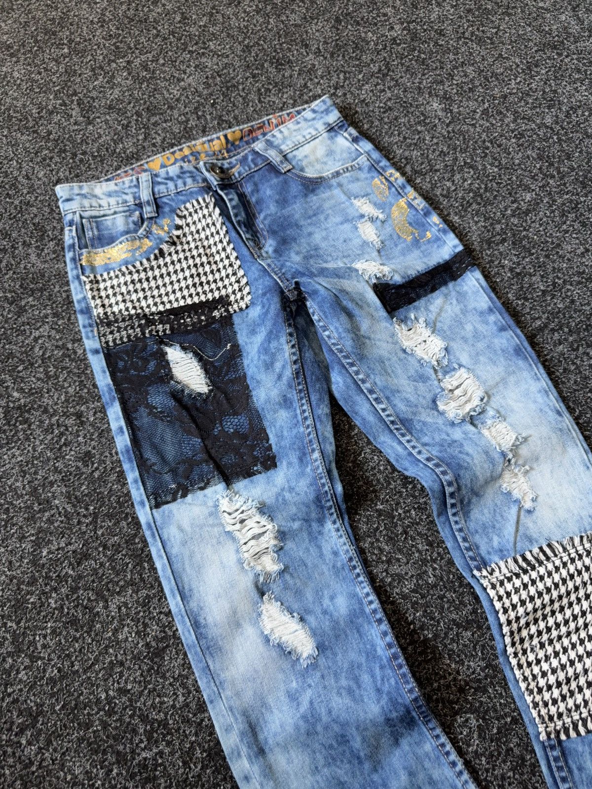 Desigual Retro 00s Vintage Desigual Patchwork Distressed Jeans Size 27" / US 4 / IT 40 - 5 Thumbnail