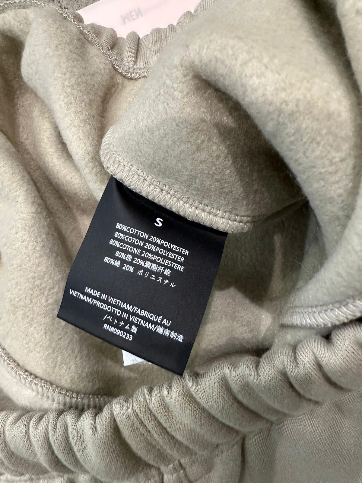 Essentials ESSENTIALS - Relaxed Fleece Sweatpant Abbey Stone Size US 32 / EU 48 - 4 Thumbnail