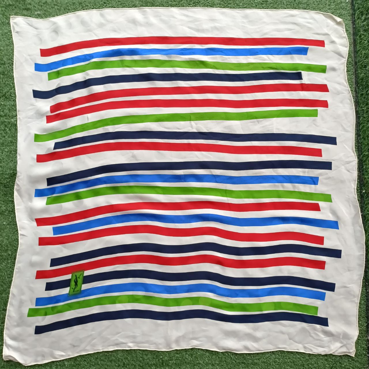 Yves Saint Laurent Vintage Yves Saint Laurent Silk Scarves Size ONE SIZE - 1 Thumbnail