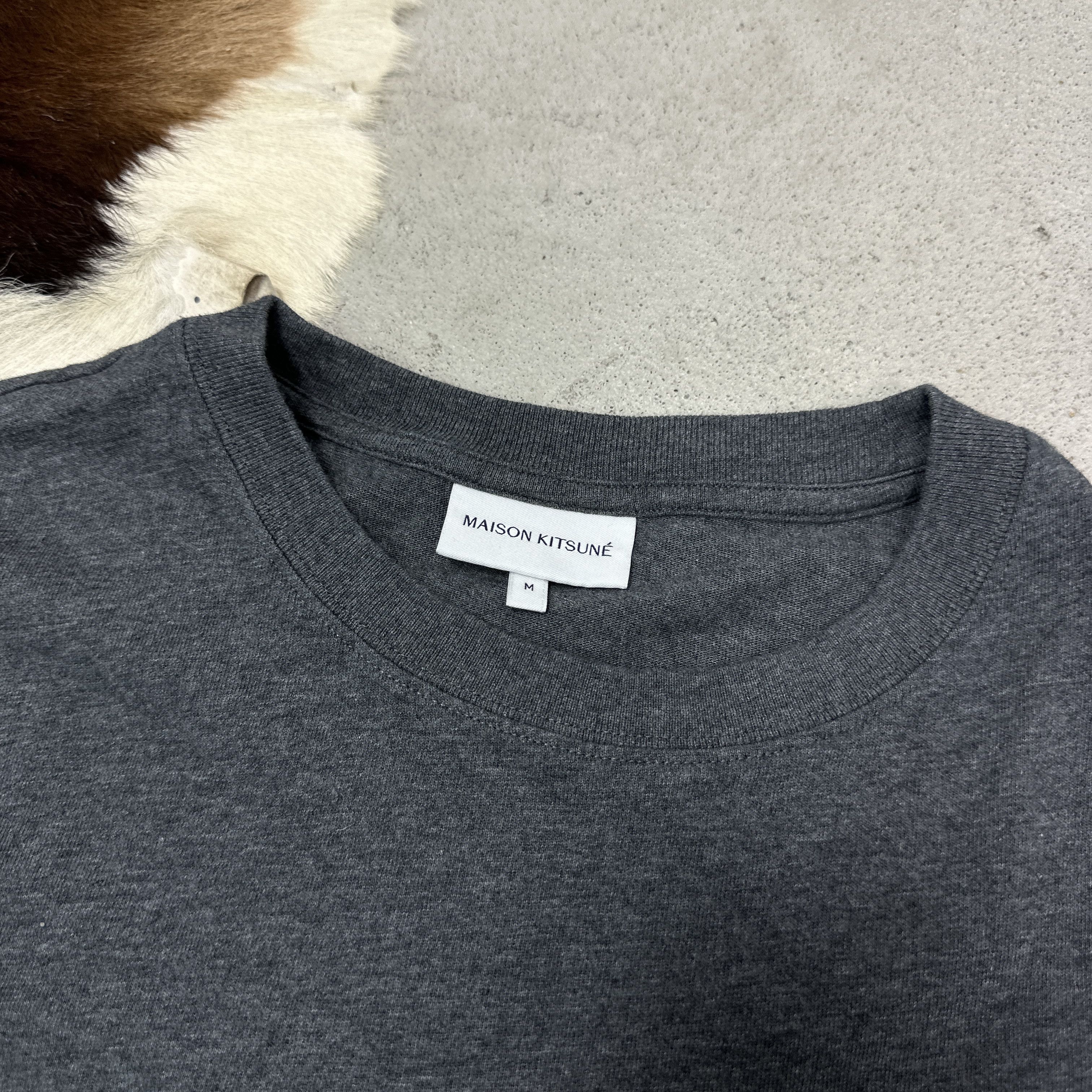 Maison Kitsune Vintage Casual Streetwear Maison Kitsune T-shirt Y2K Size US M / EU 48-50 / 2 - 3 Thumbnail